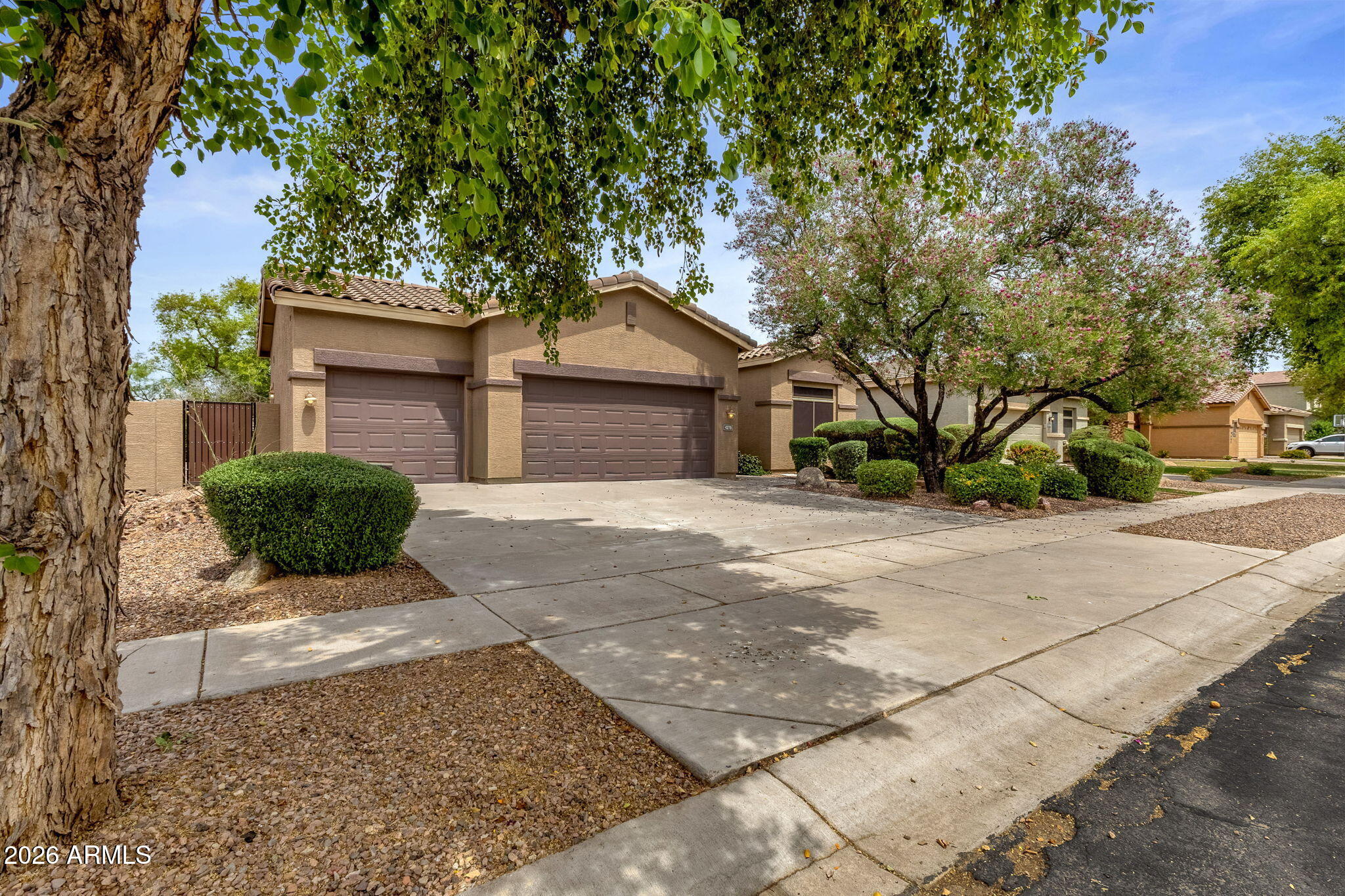 4278 E LANTERN Place, Gilbert, AZ 85297 — Photo 1 of 67