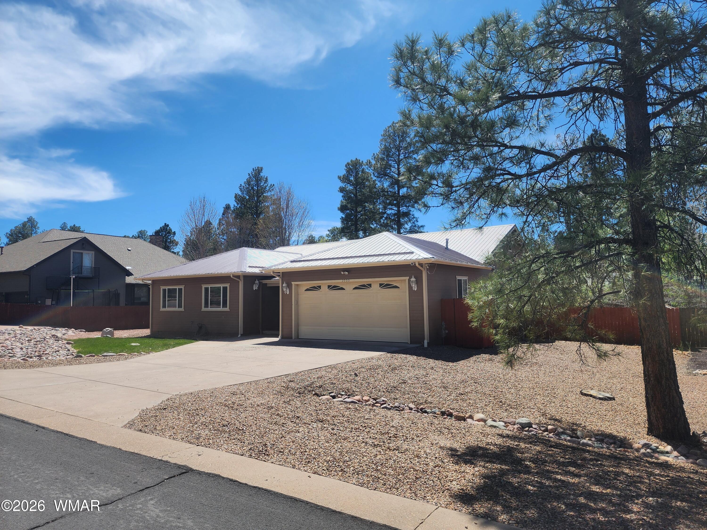 2700 S Woodland Hills Lane, Pinetop, AZ 85935