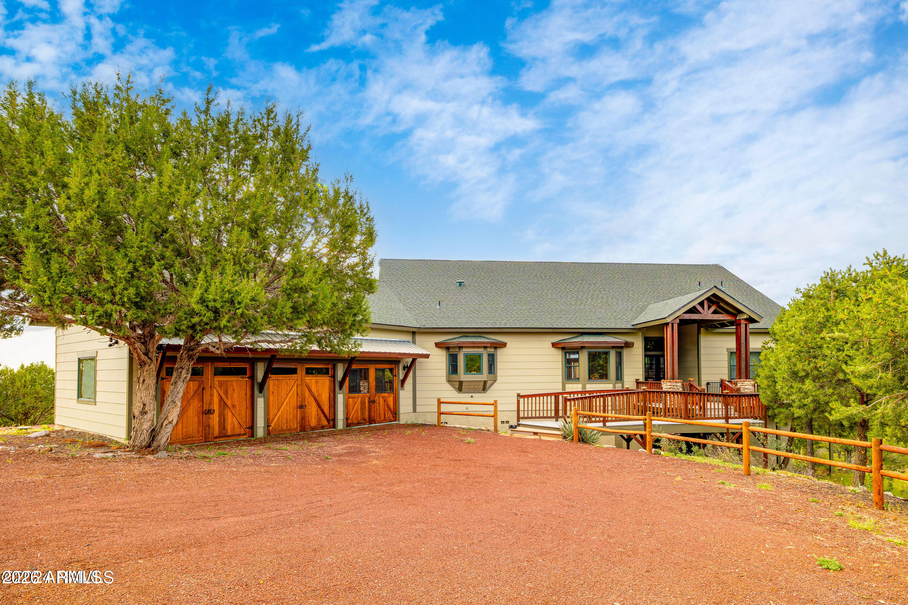 2667 E OVERLOOK Drive, Williams, AZ 86046 — Photo 1 of 84