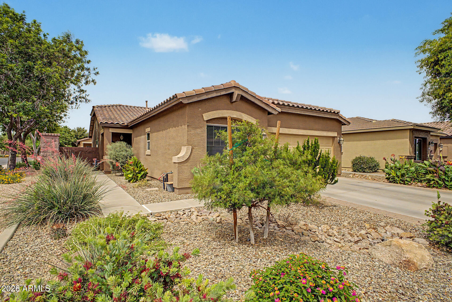 844 W HARVEST Road, Queen Creek, AZ 85140 — Photo 1 of 40