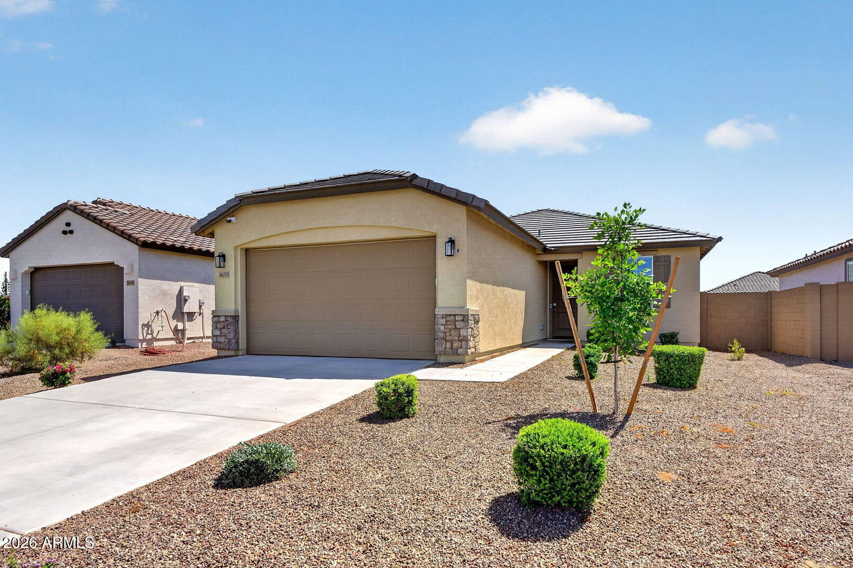 38035 N FARMHOUSE Way, San Tan Valley, AZ 85140 — Photo 1 of 44