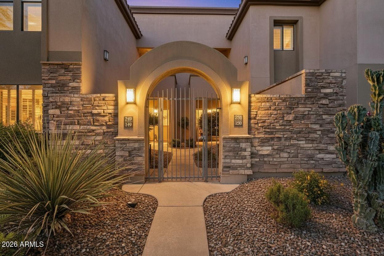 7027 N SCOTTSDALE Road 250, Paradise Valley, AZ 85253 — Photo 1 of 38