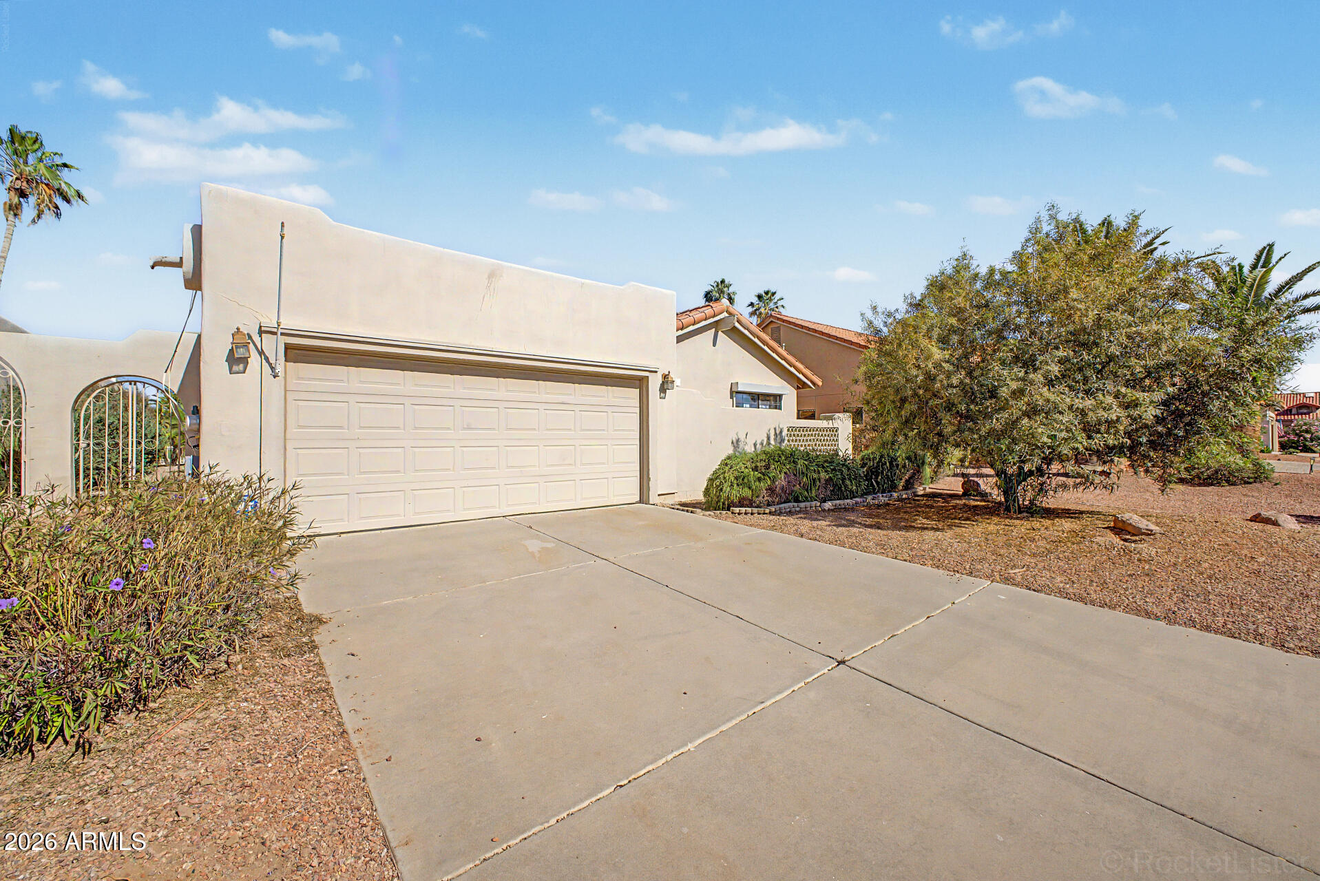 25235 S DRIFTER Drive, Sun Lakes, AZ 85248 — Photo 1 of 33