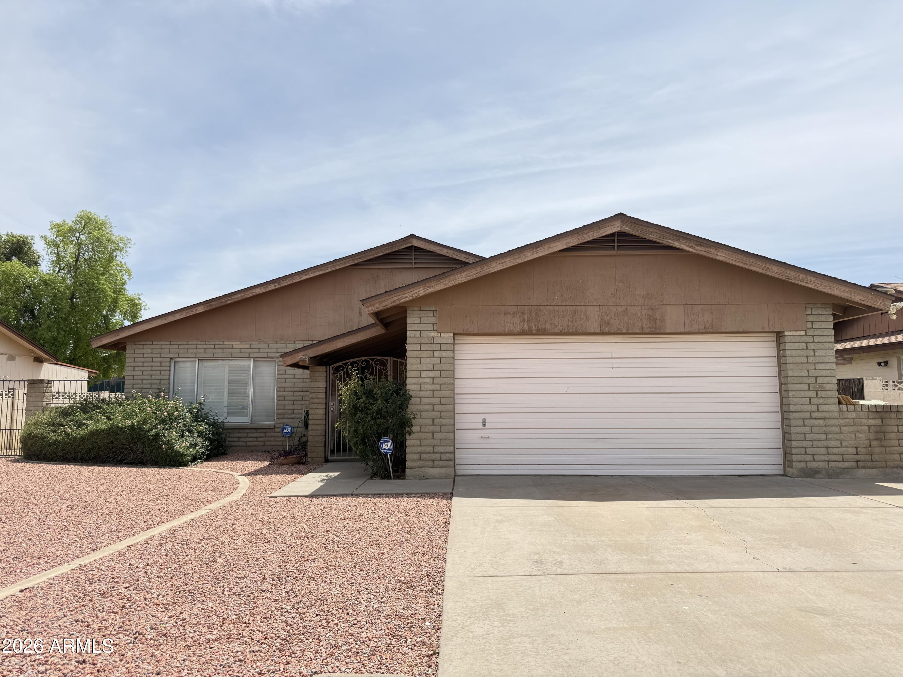 4525 W GARDENIA Avenue, Glendale, AZ 85301 — Photo 1 of 37