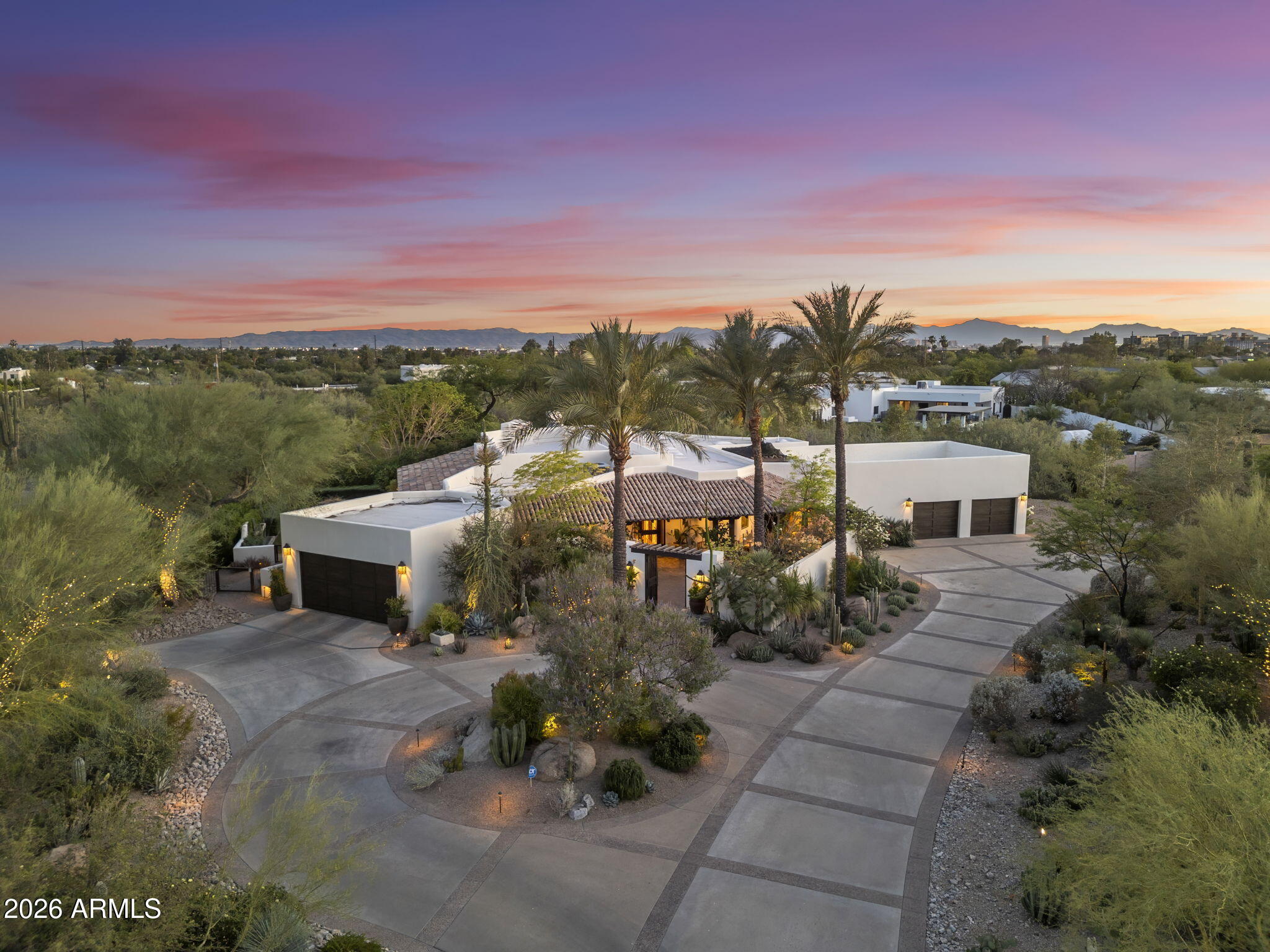 5700 N 33RD Place, Paradise Valley, AZ 85253 — Photo 1 of 81