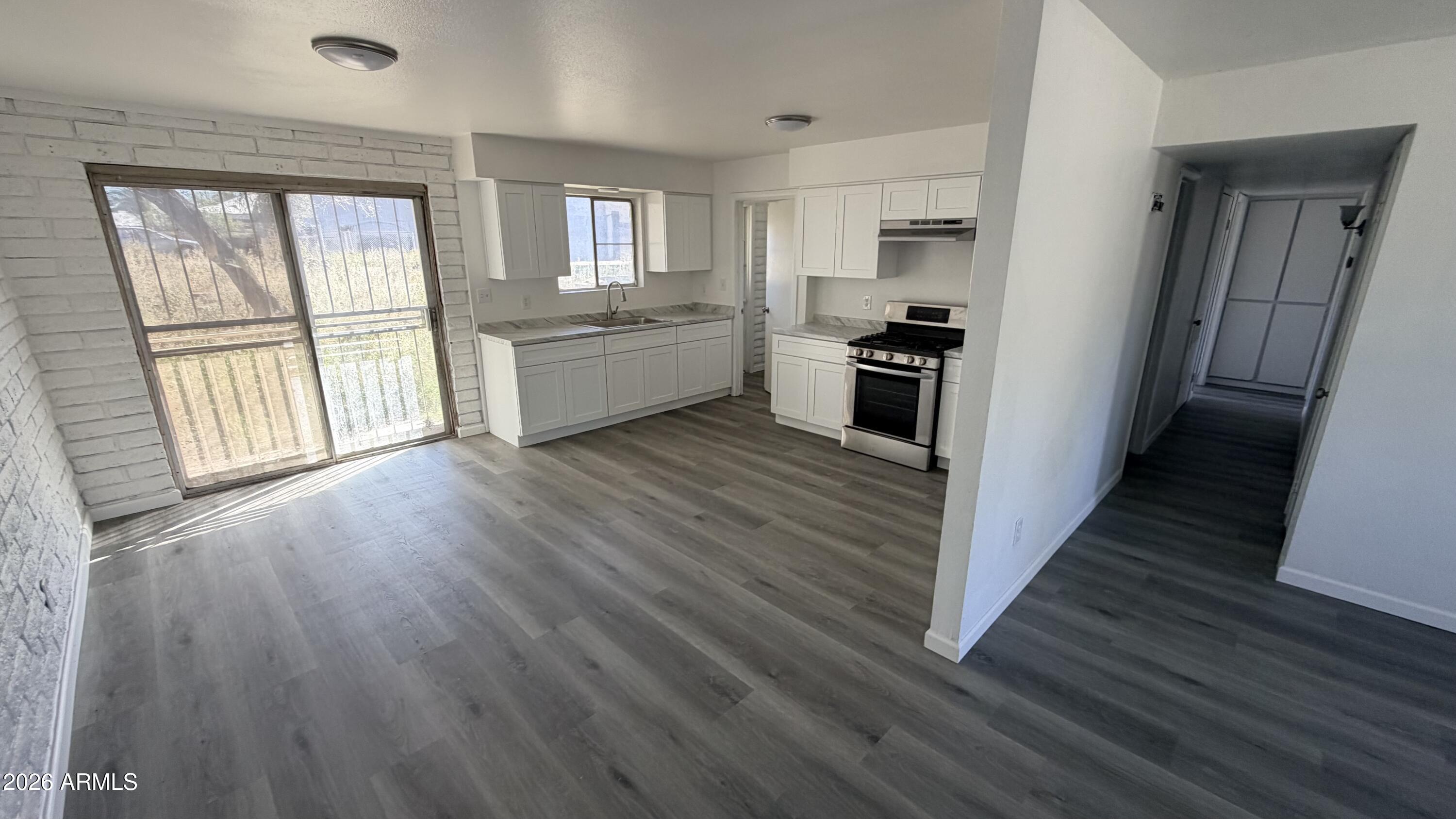 419 W FOURTH Street, Winkelman, AZ 85192 — Photo 1 of 24