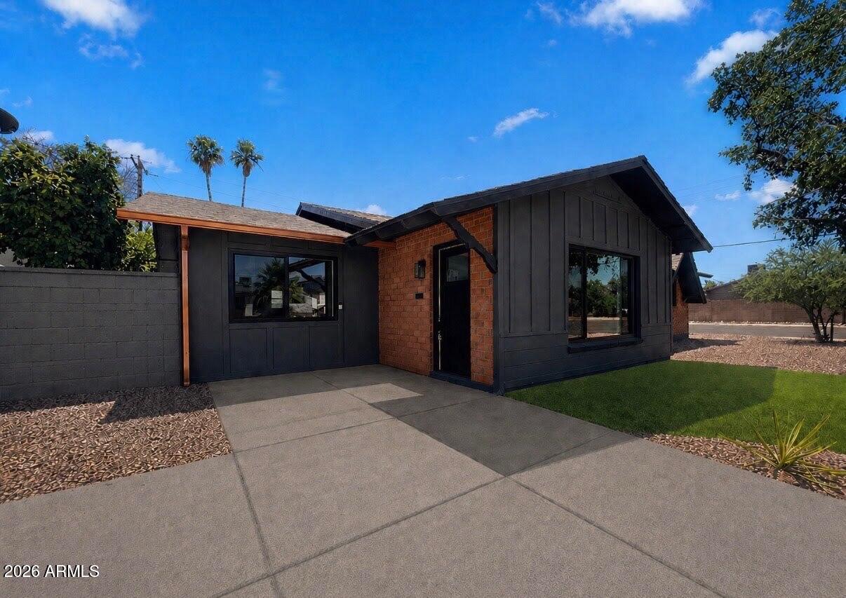 8201 E WHITTON Avenue, Scottsdale, AZ 85251 — Photo 1 of 22