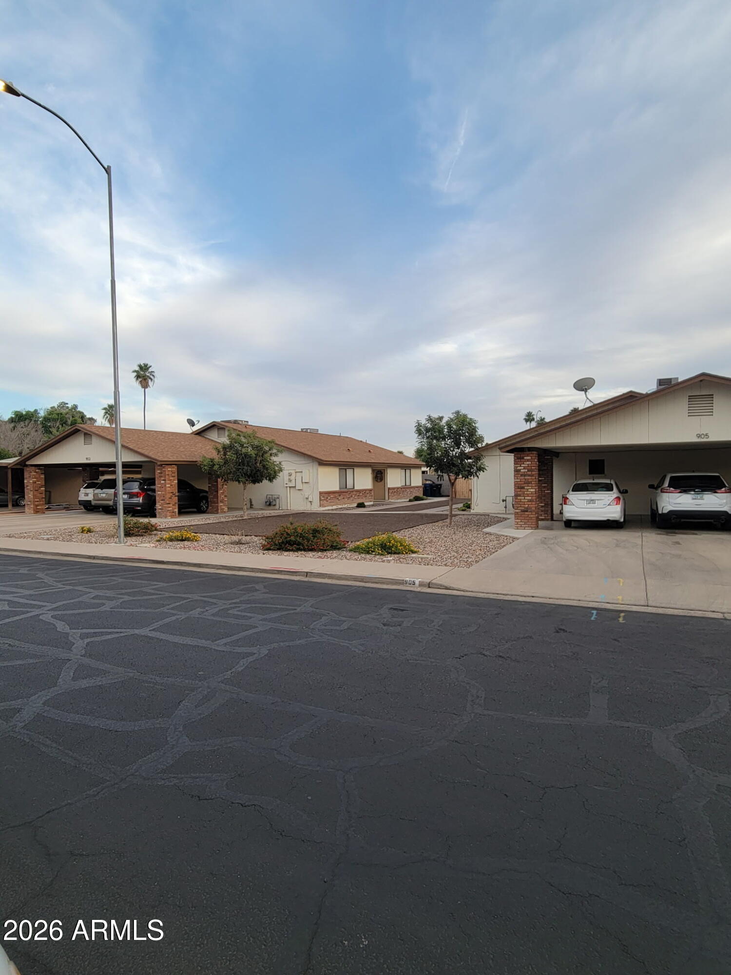 913 E FOUNTAIN Street, Mesa, AZ 85203 — Photo 1 of 6