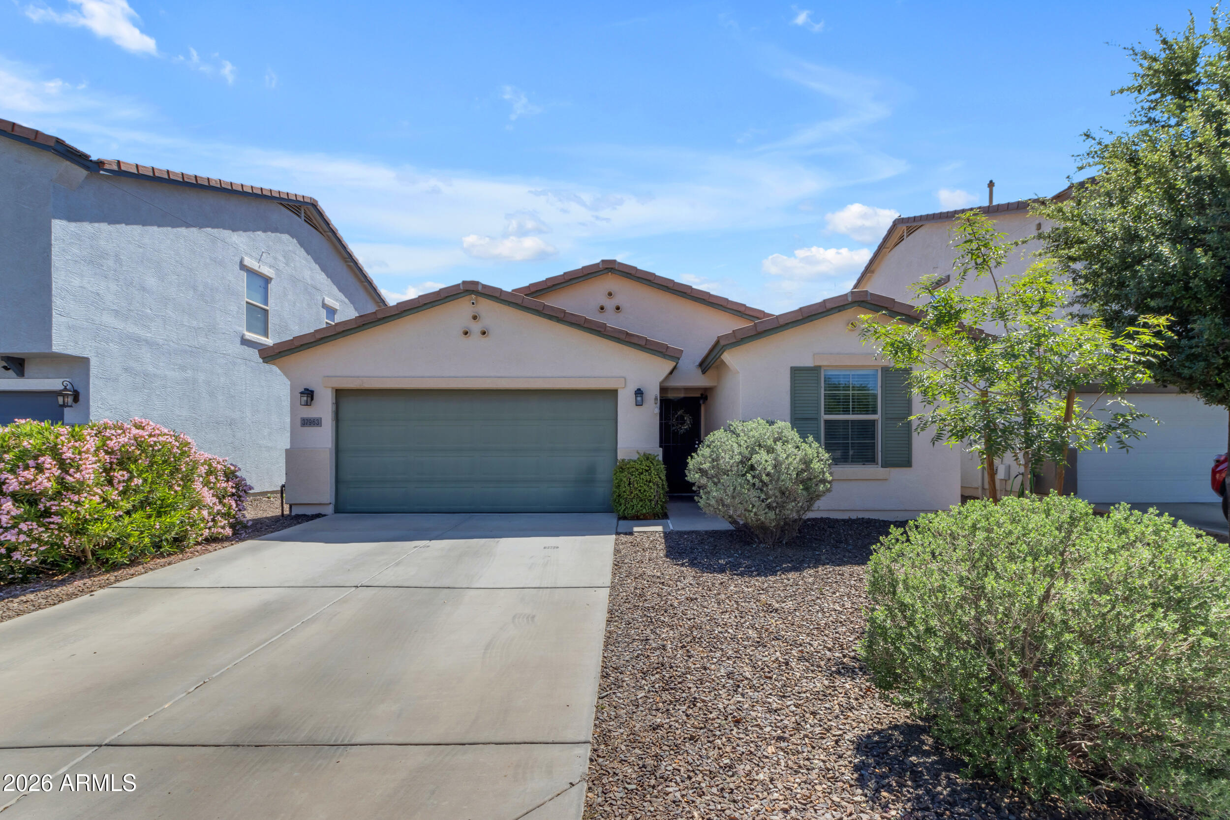 37963 N CAROLINA Avenue, San Tan Valley, AZ 85140 — Photo 1 of 31