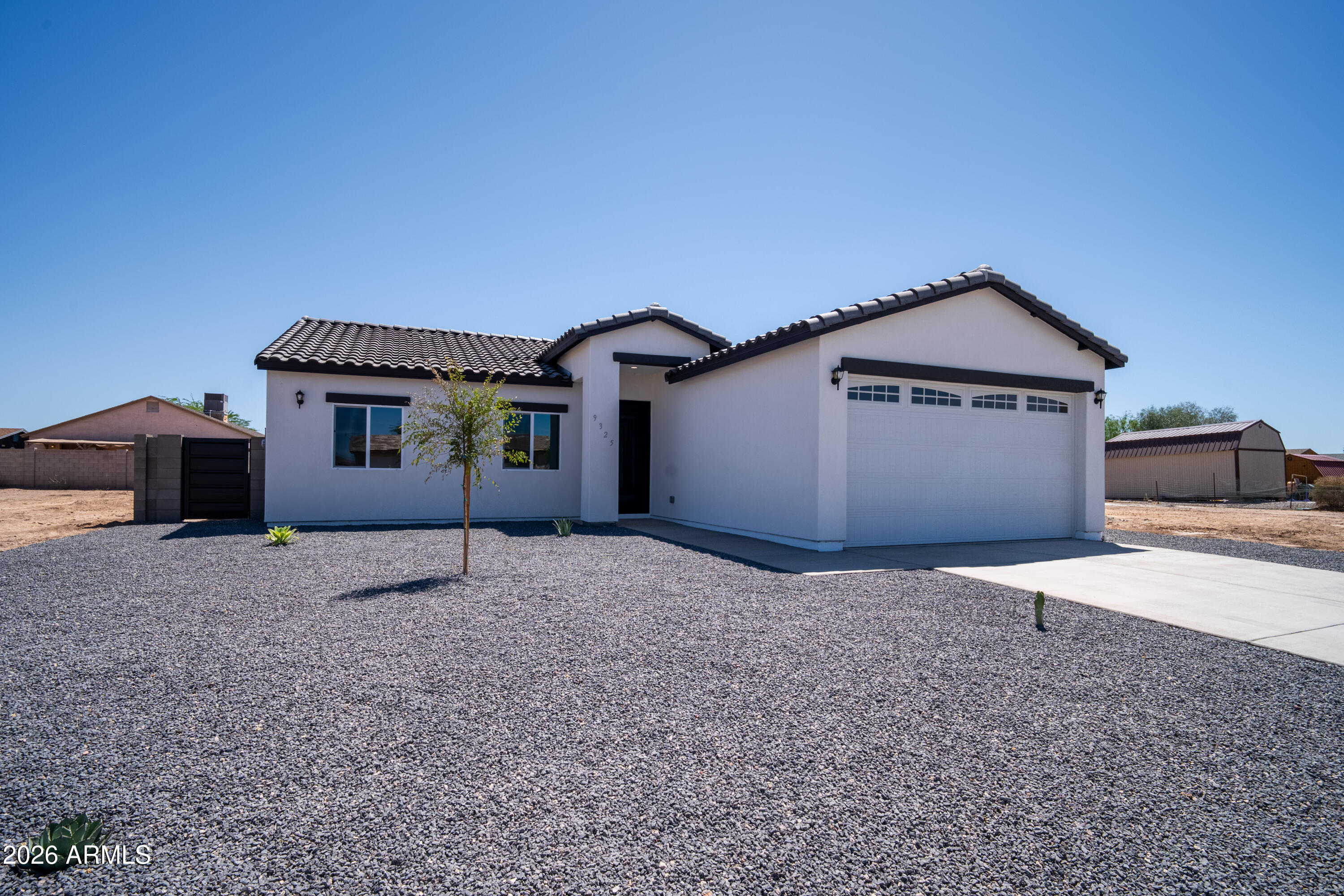 9325 W ONEIDA Drive, Arizona City, AZ 85123 — Photo 1 of 29