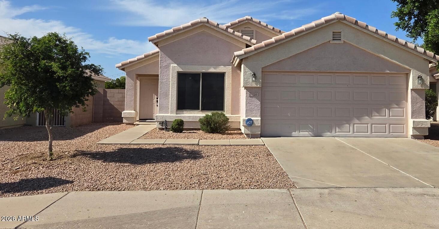 3210 W LOUISE Drive, Phoenix, AZ 85027 — Photo 1 of 9