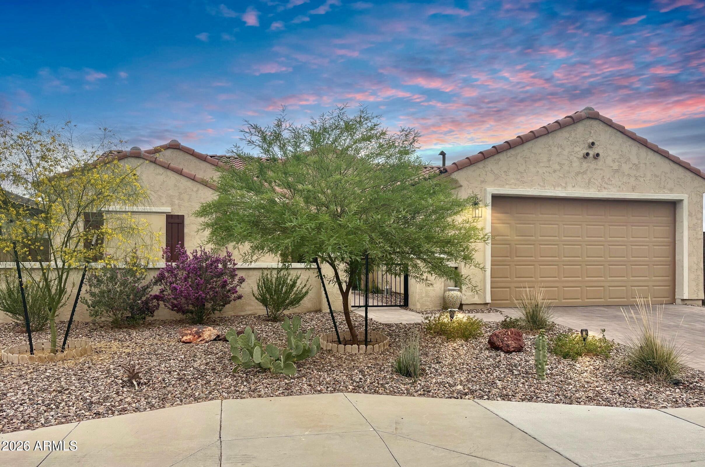 2525 N RIVERSIDE Drive, Florence, AZ 85132 — Photo 1 of 39