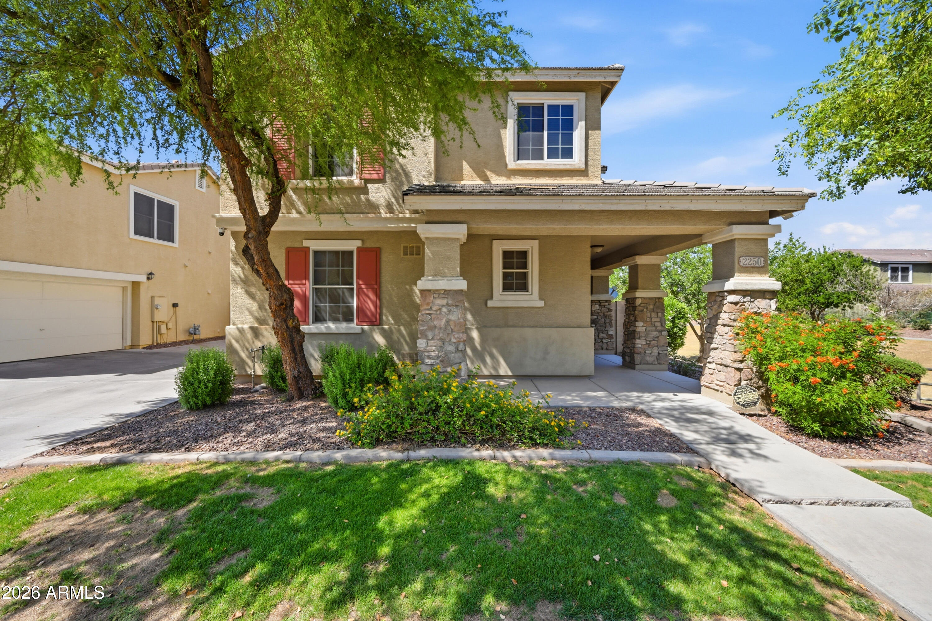 2250 E WAYLAND Drive, Phoenix, AZ 85040 — Photo 1 of 47