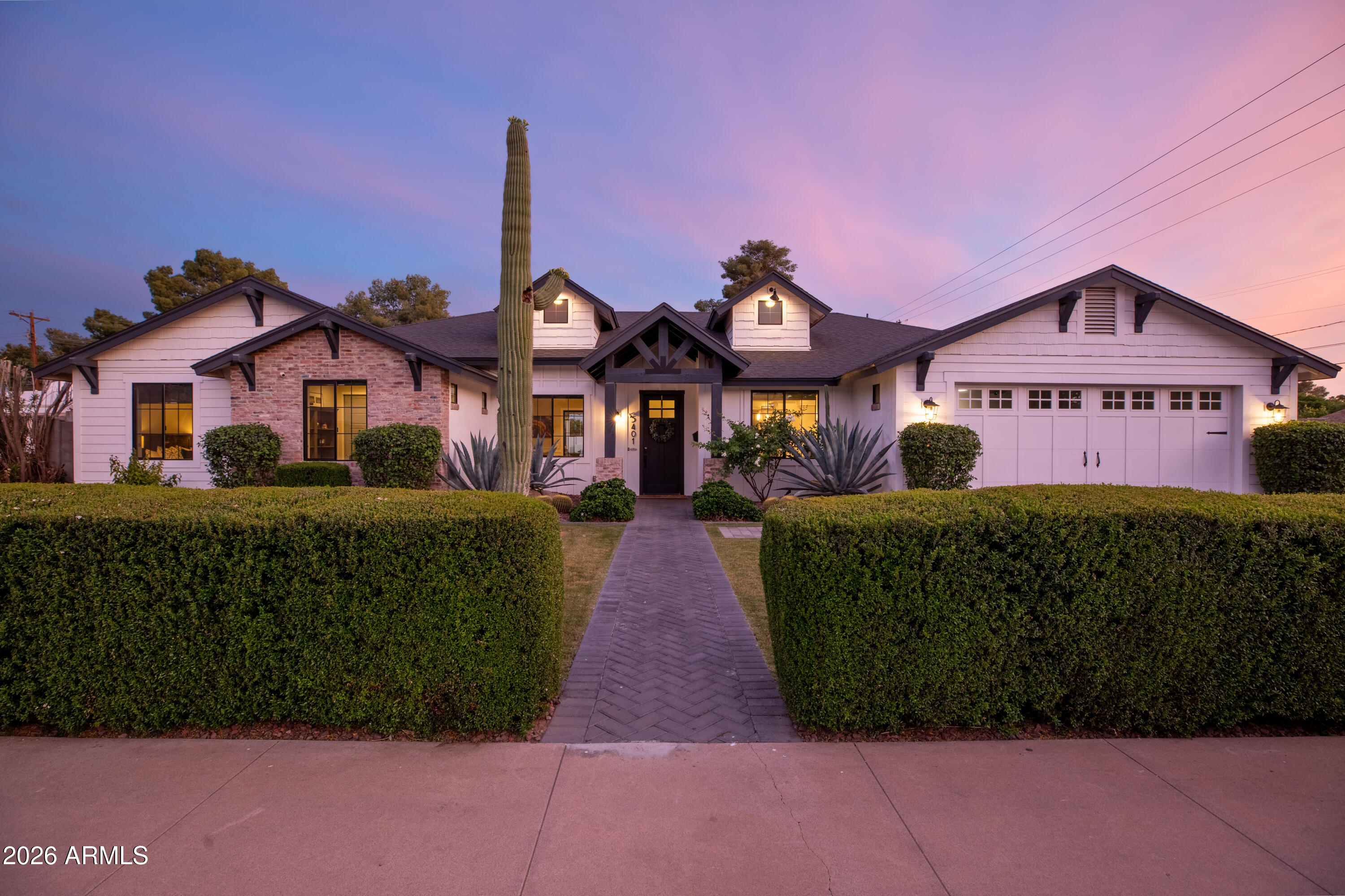 5401 E CHEERY LYNN Road, Phoenix, AZ 85018 — Photo 1 of 37