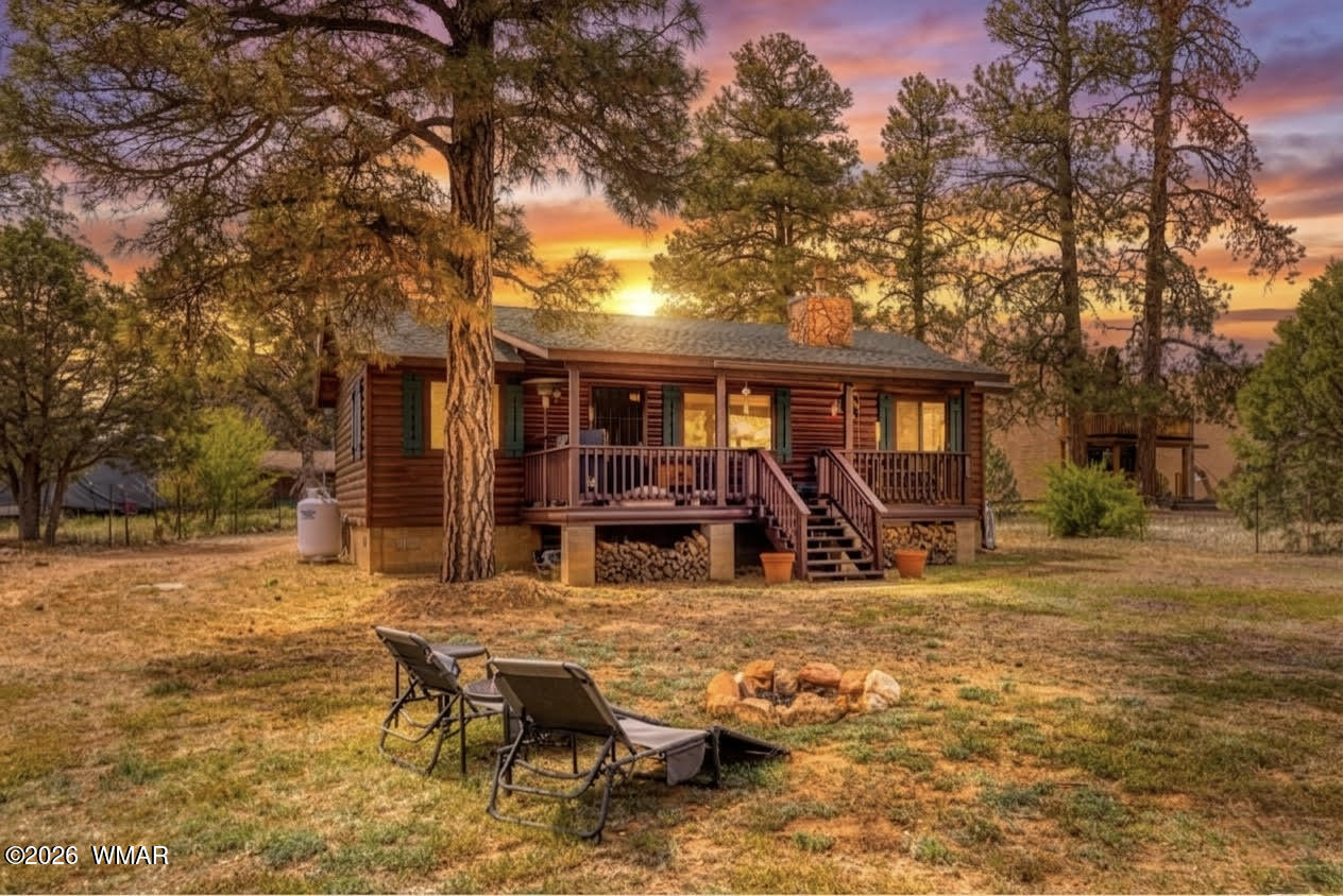 3524 Buckskin Road, Overgaard, AZ 85933