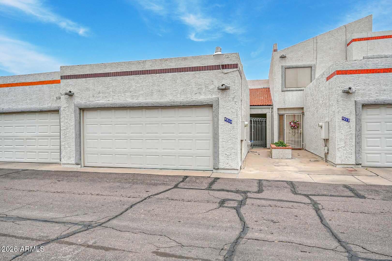 9219 N 47TH Drive, Glendale, AZ 85302 — Photo 1 of 17