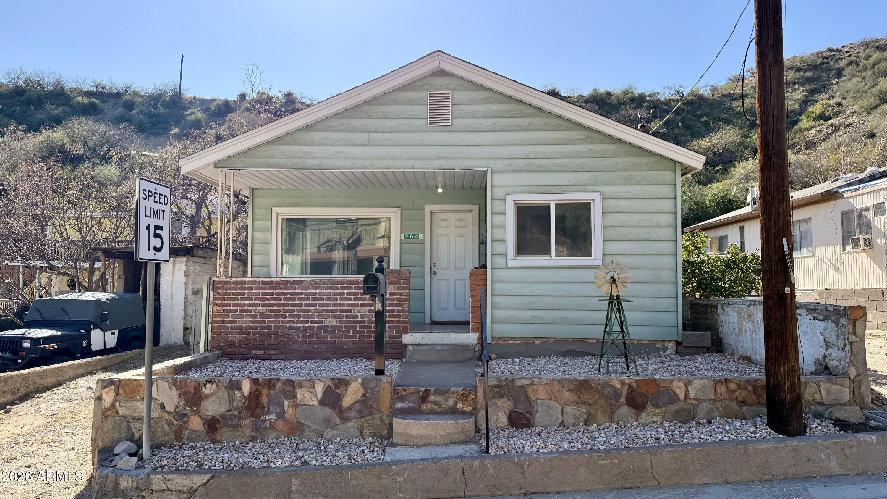 264 N CHISHOLM Avenue, Miami, AZ 85539 — Photo 1 of 28