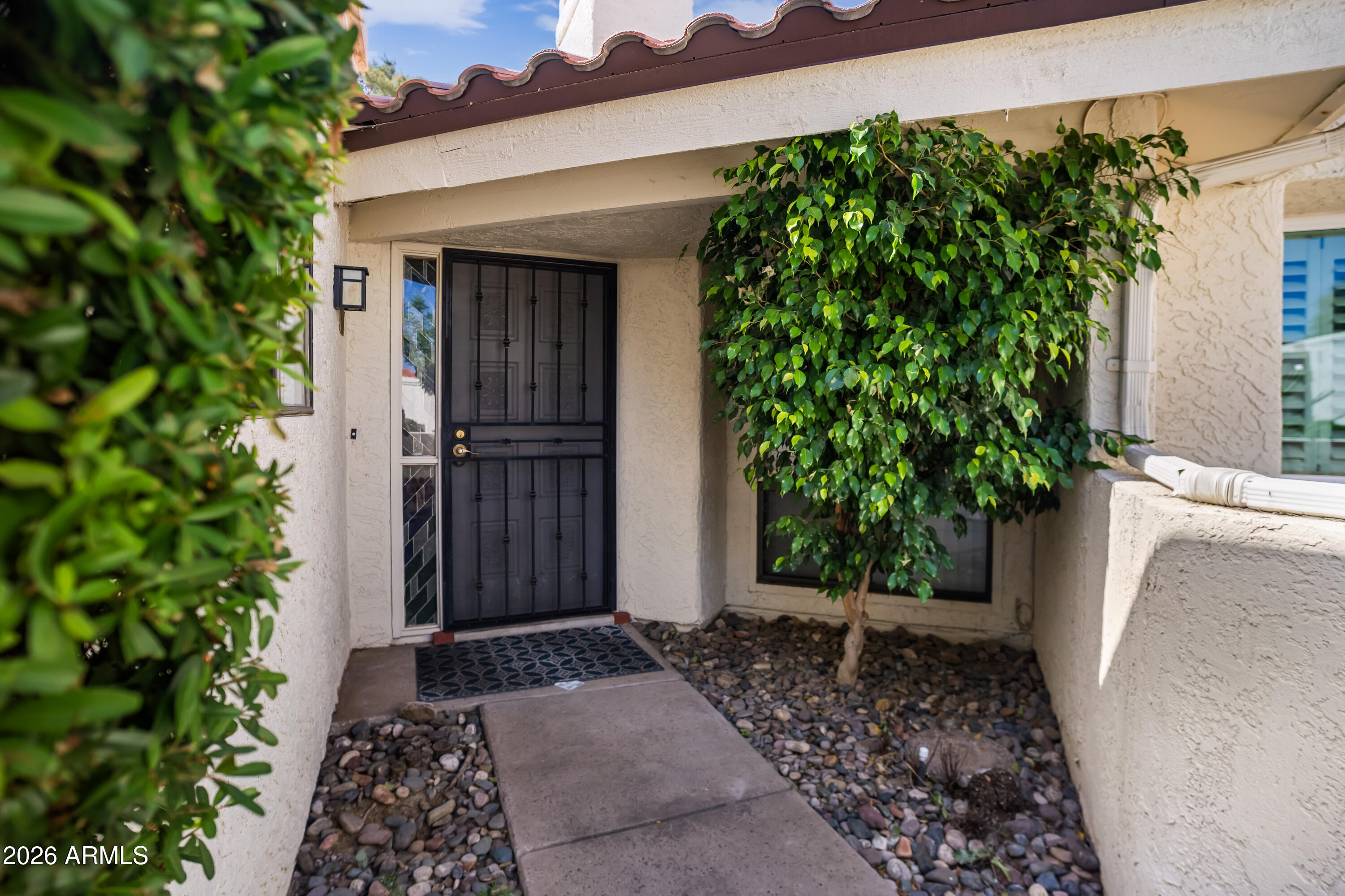 805 E CORTE ORO Street, Phoenix, AZ 85020 — Photo 1 of 28