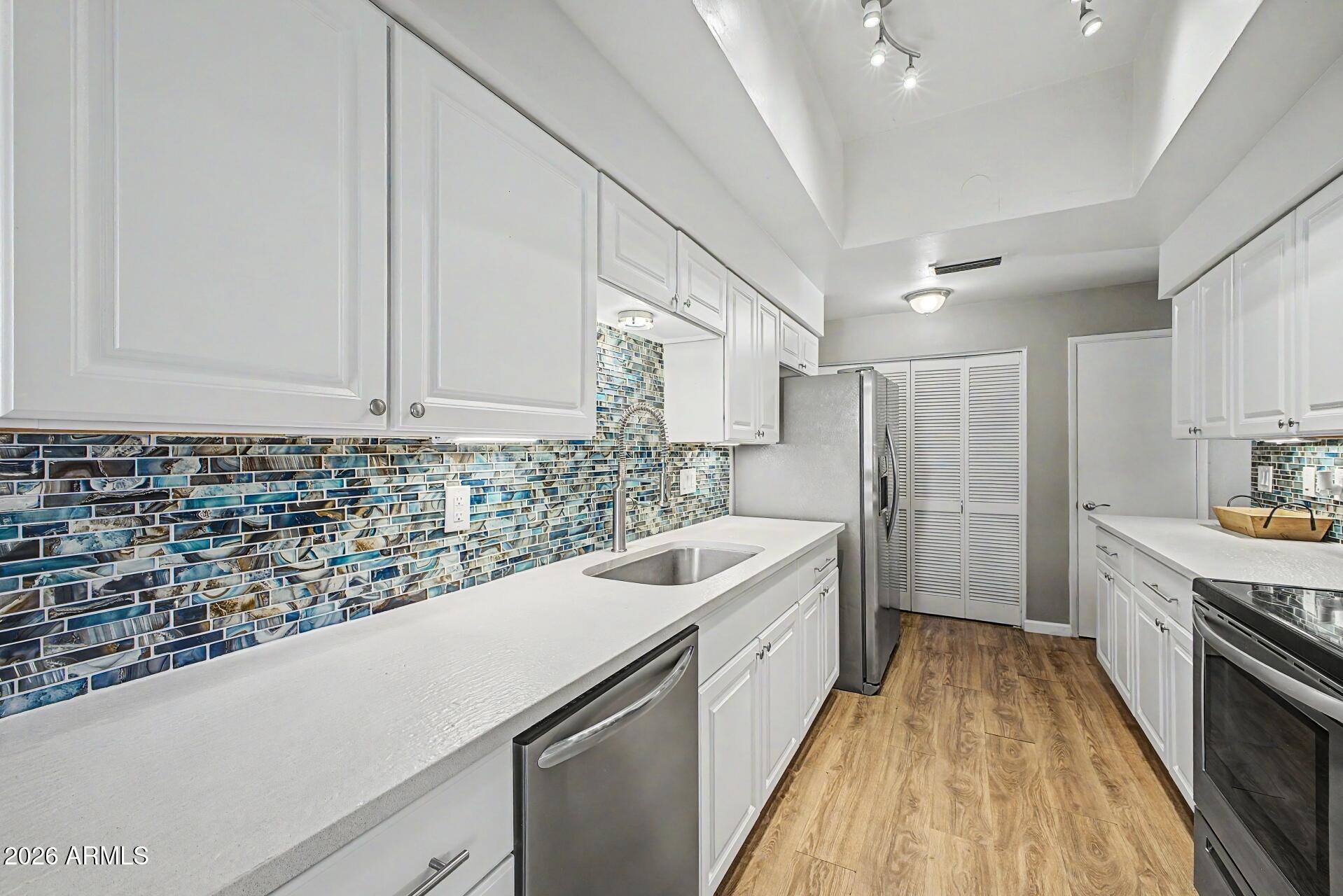 1205 E NORTHSHORE Drive 121, Tempe, AZ 85283 — Photo 1 of 48
