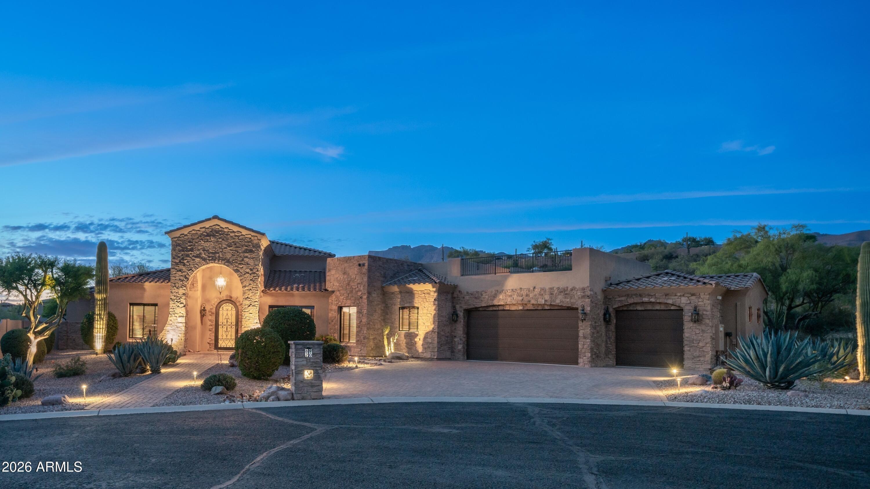 8920 E QUAIL COVE Lane, Gold Canyon, AZ 85118 — Photo 1 of 32
