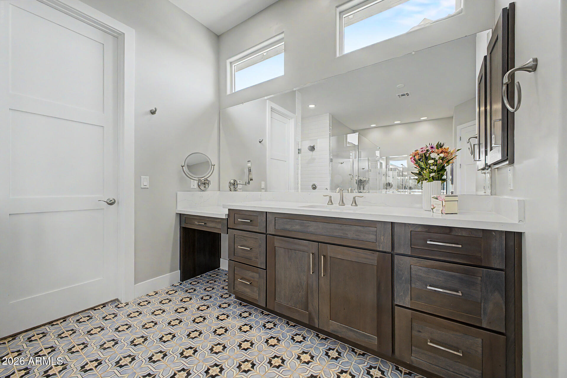 Thumbnail 38