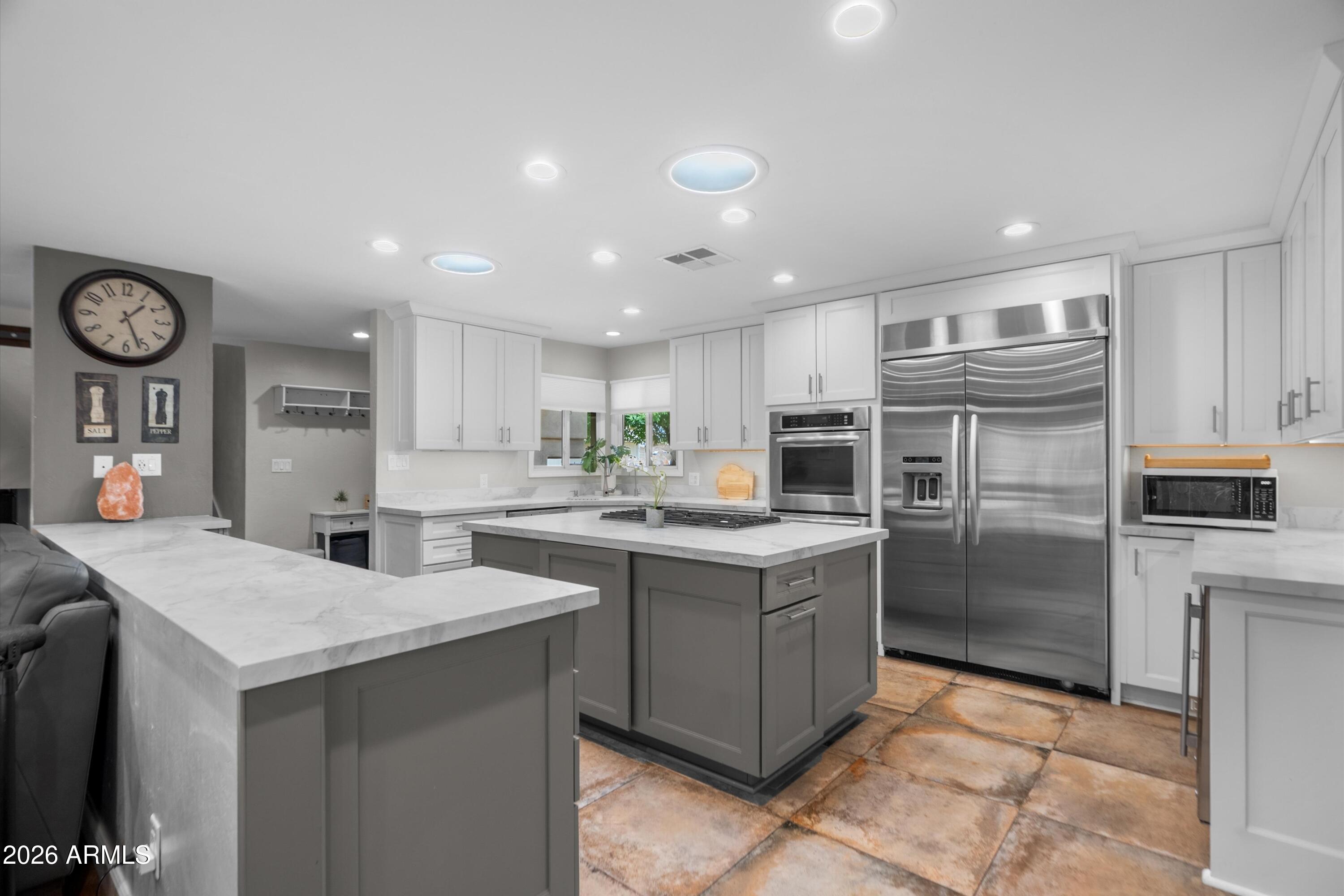 8621 E WELDON Avenue, Scottsdale, AZ 85251 — Photo 1 of 33