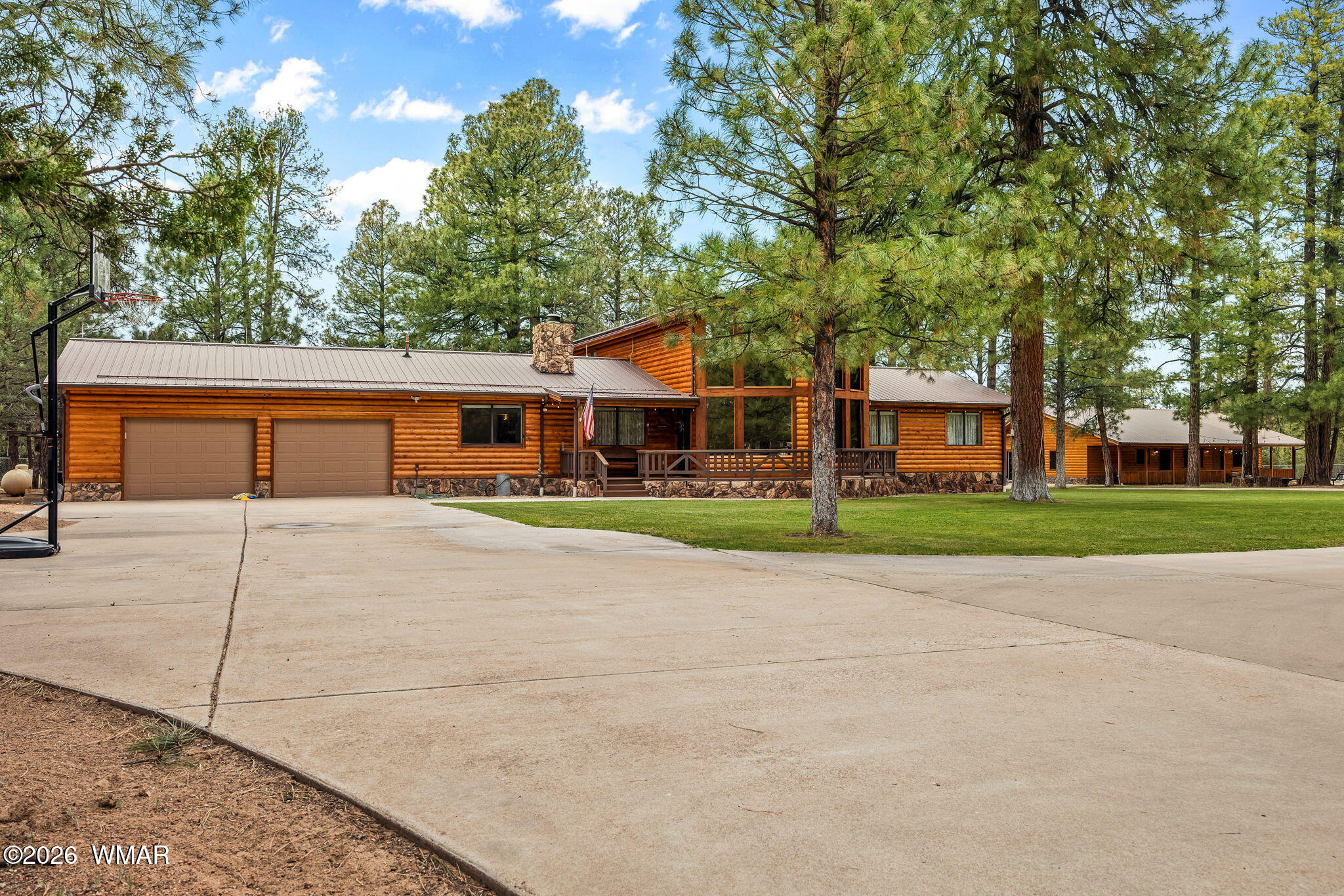 2922 Pine Rim Road, Overgaard, AZ 85933
