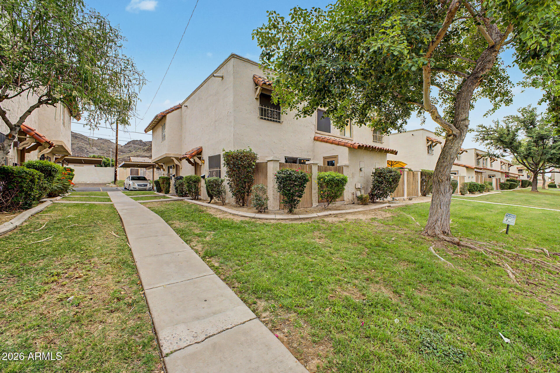 8841 N 12TH Place, Phoenix, AZ 85020 — Photo 1 of 25