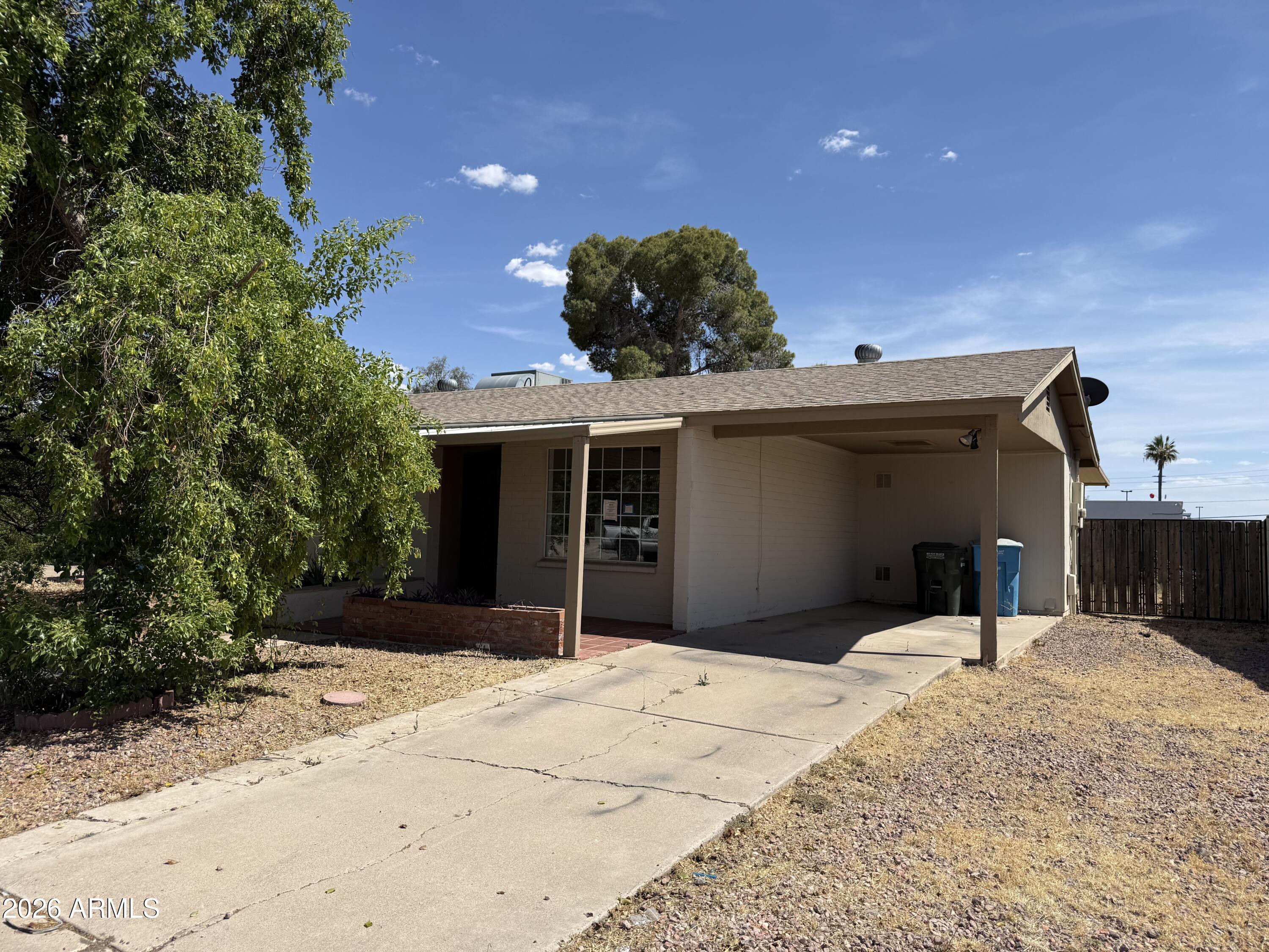 2119 W Danbury Road, Phoenix, AZ 85023 — Photo 1 of 20