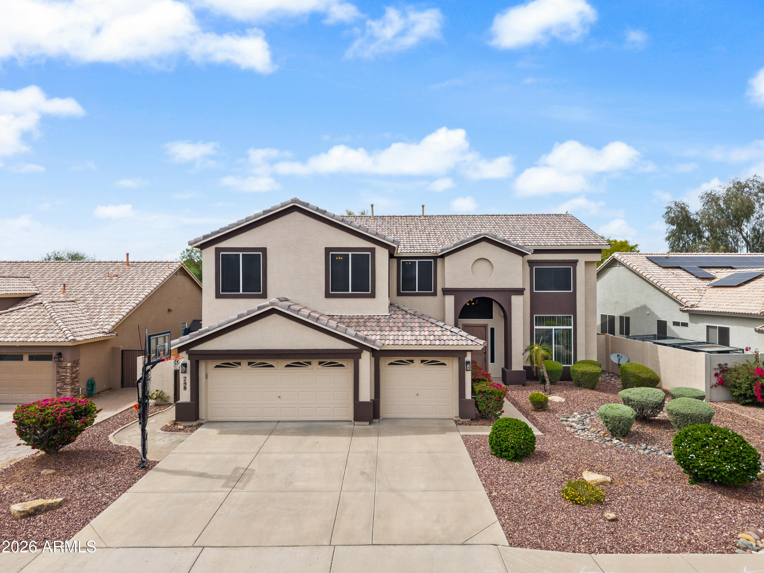 7178 W HONEYSUCKLE Drive W, Peoria, AZ 85383 — Photo 1 of 64