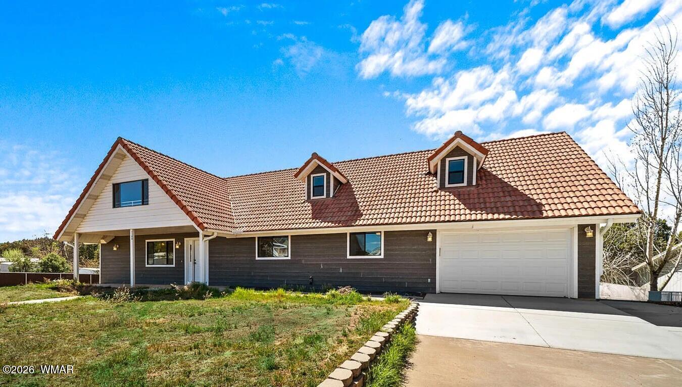 1100 N 2nd Place, Show Low, AZ 85901