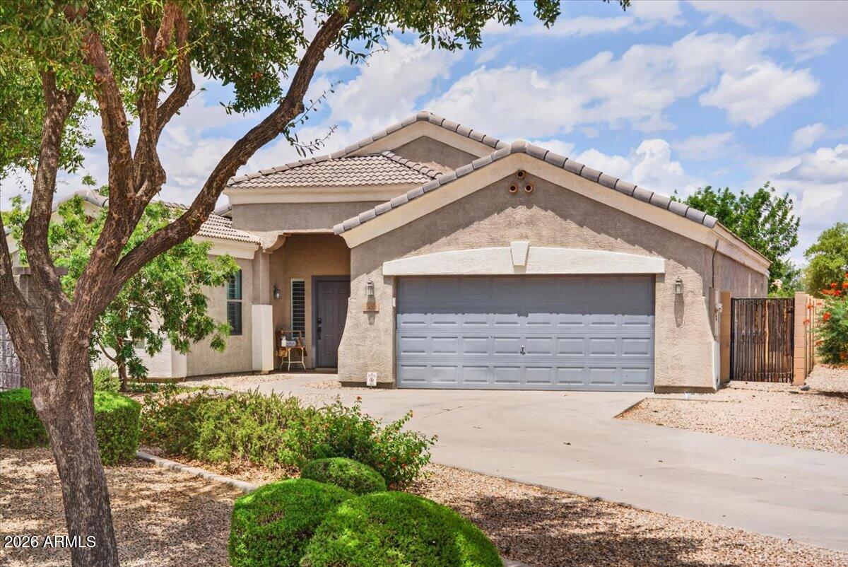 1628 W FRUIT TREE Court, San Tan Valley, AZ 85144 — Photo 1 of 41