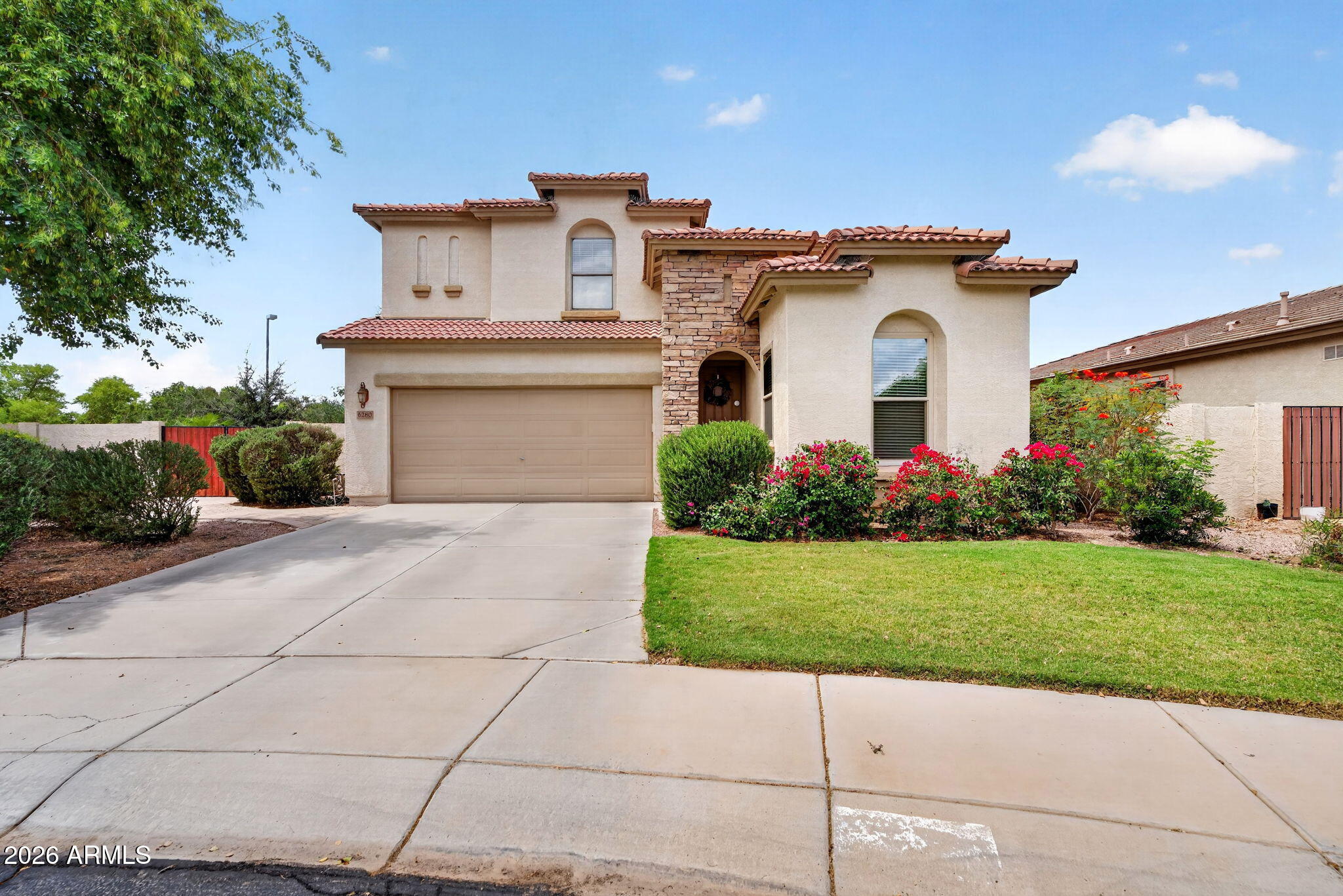 6280 S SINOVA Court, Gilbert, AZ 85298 — Photo 1 of 61