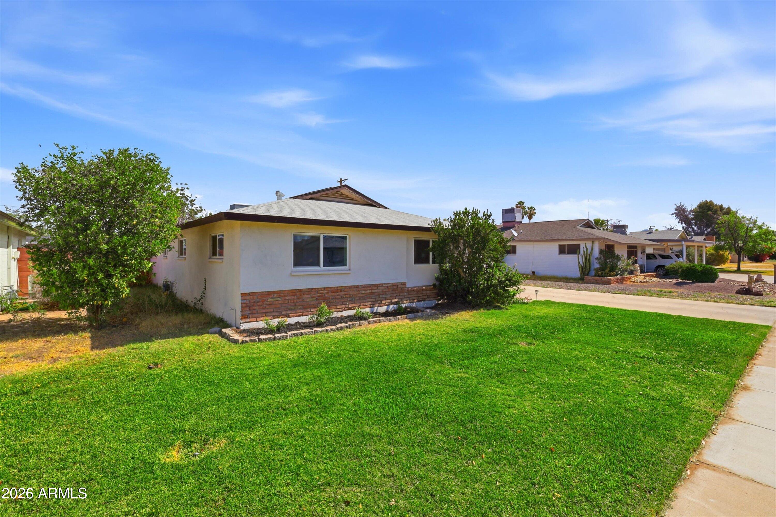 2052 W MARLETTE Avenue, Phoenix, AZ 85015 — Photo 1 of 21