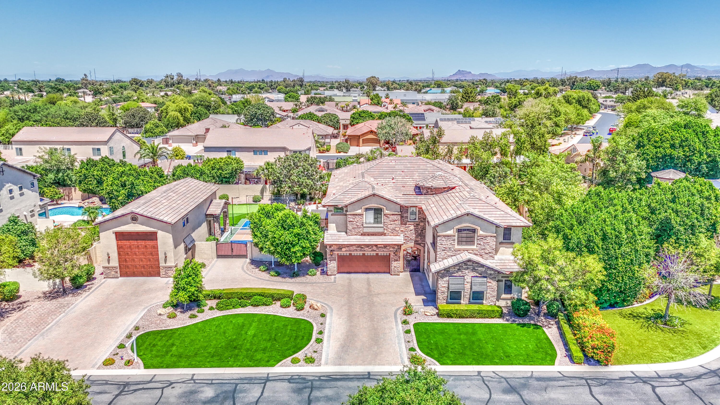 2468 E Amber Court, Gilbert, AZ 85296 — Photo 1 of 76