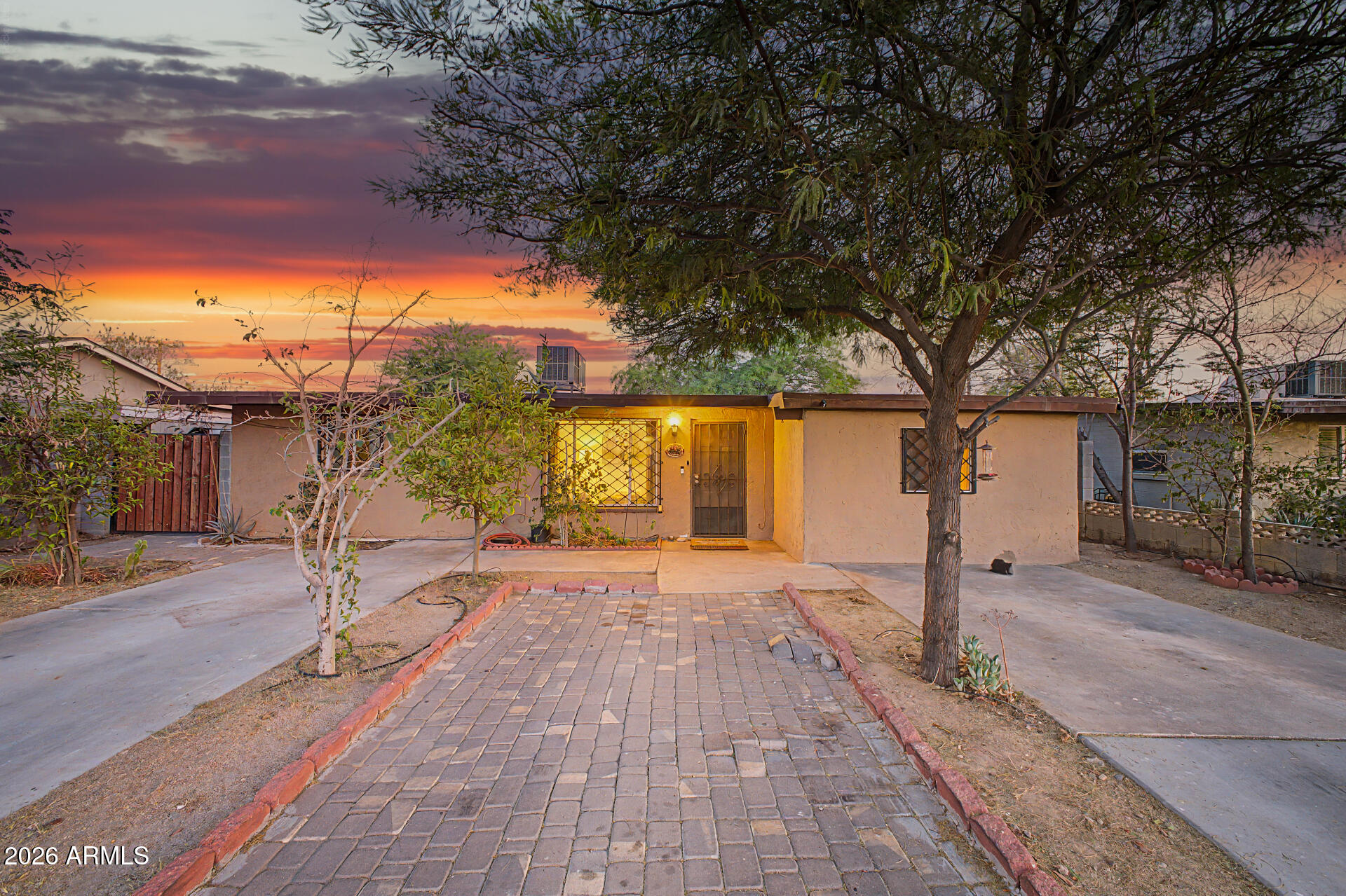 1405 W BROWN Street, Phoenix, AZ 85021 — Photo 1 of 32