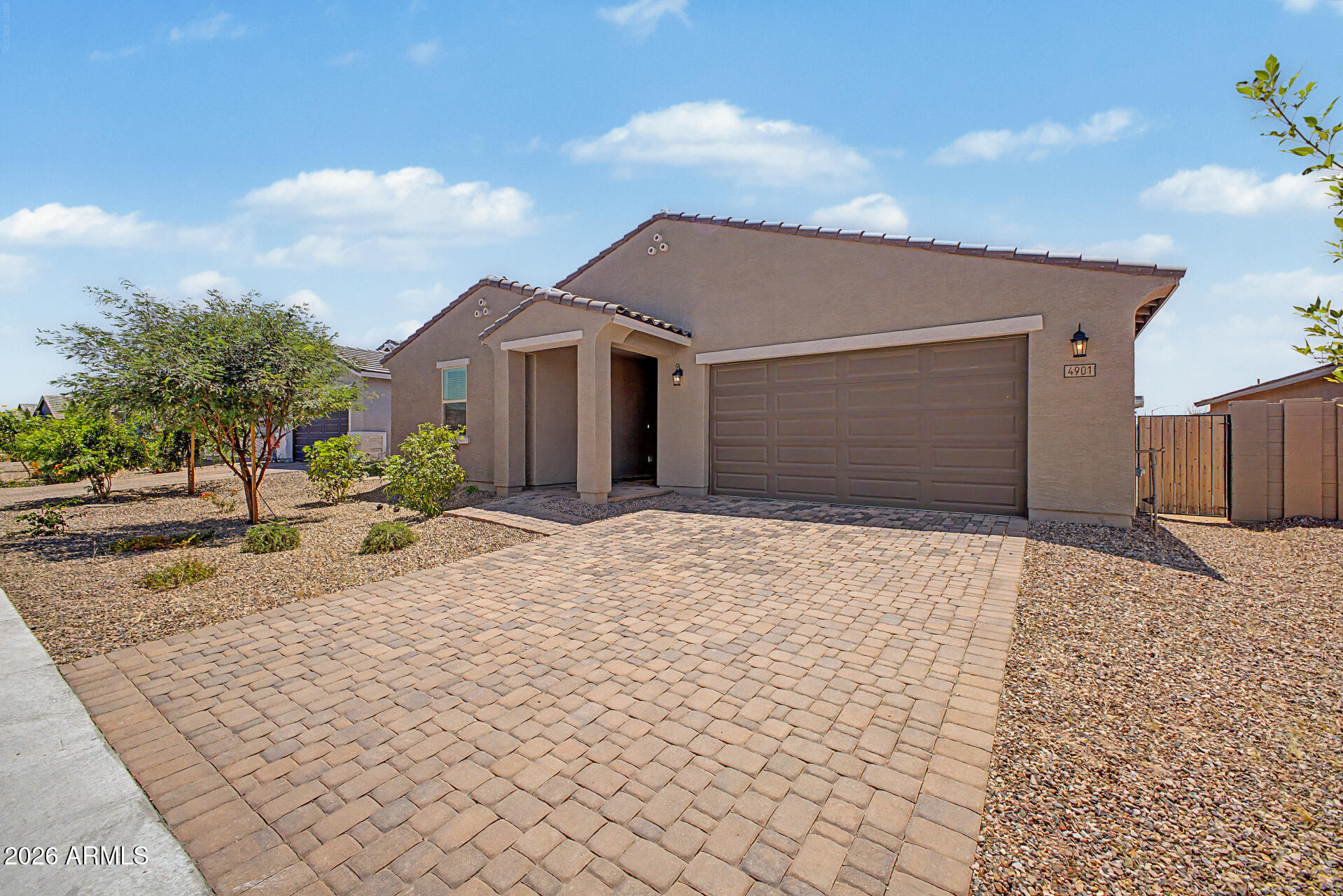 4901 W HUNTER Trail, San Tan Valley, AZ 85144 — Photo 1 of 39