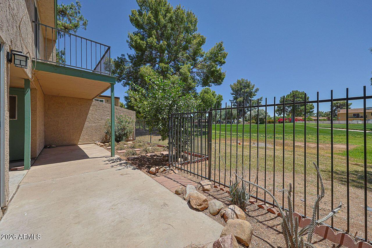 4607 W CONTINENTAL Drive, Glendale, AZ 85308 — Photo 1 of 32
