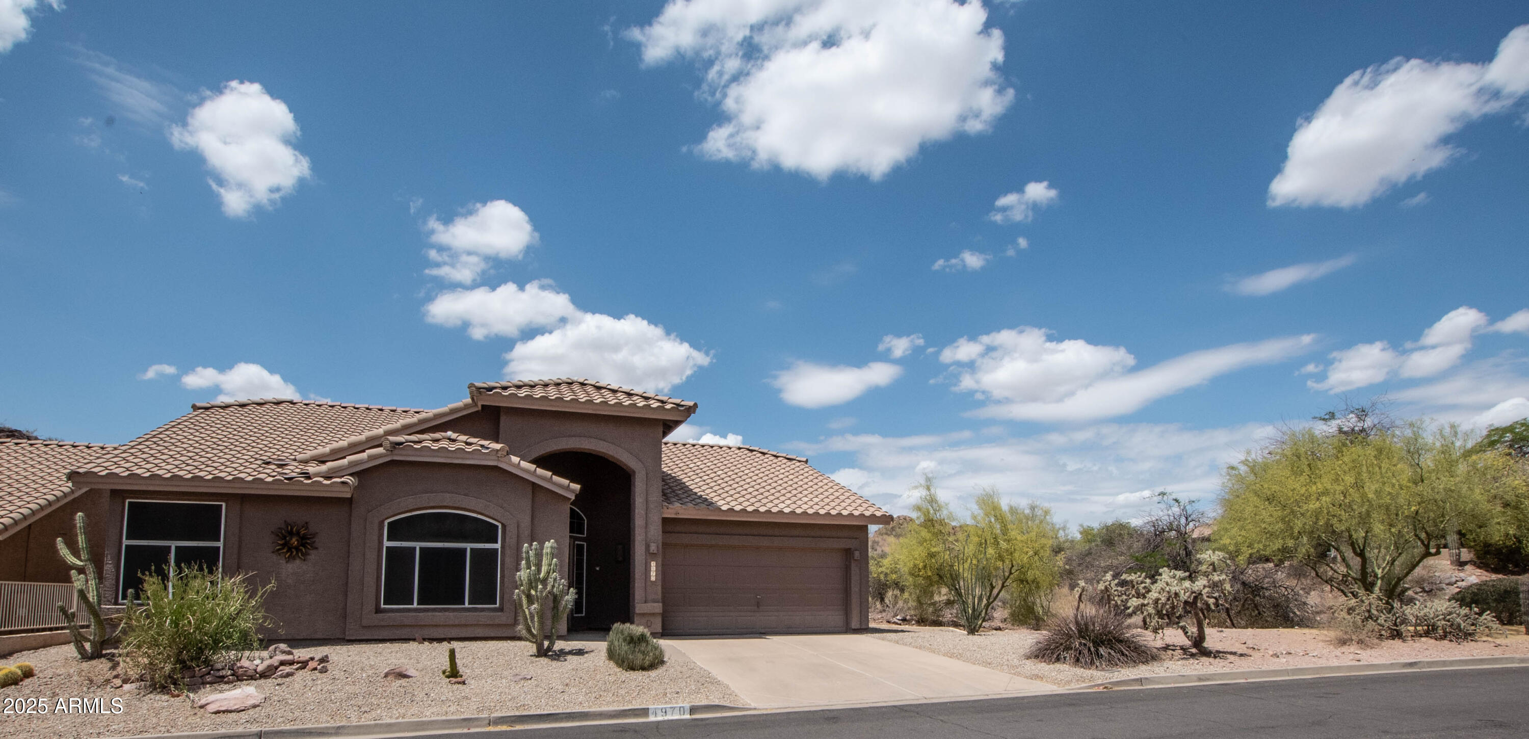 4970 S Desert Willow Drive, Gold Canyon, AZ 85118 — Photo 1 of 26