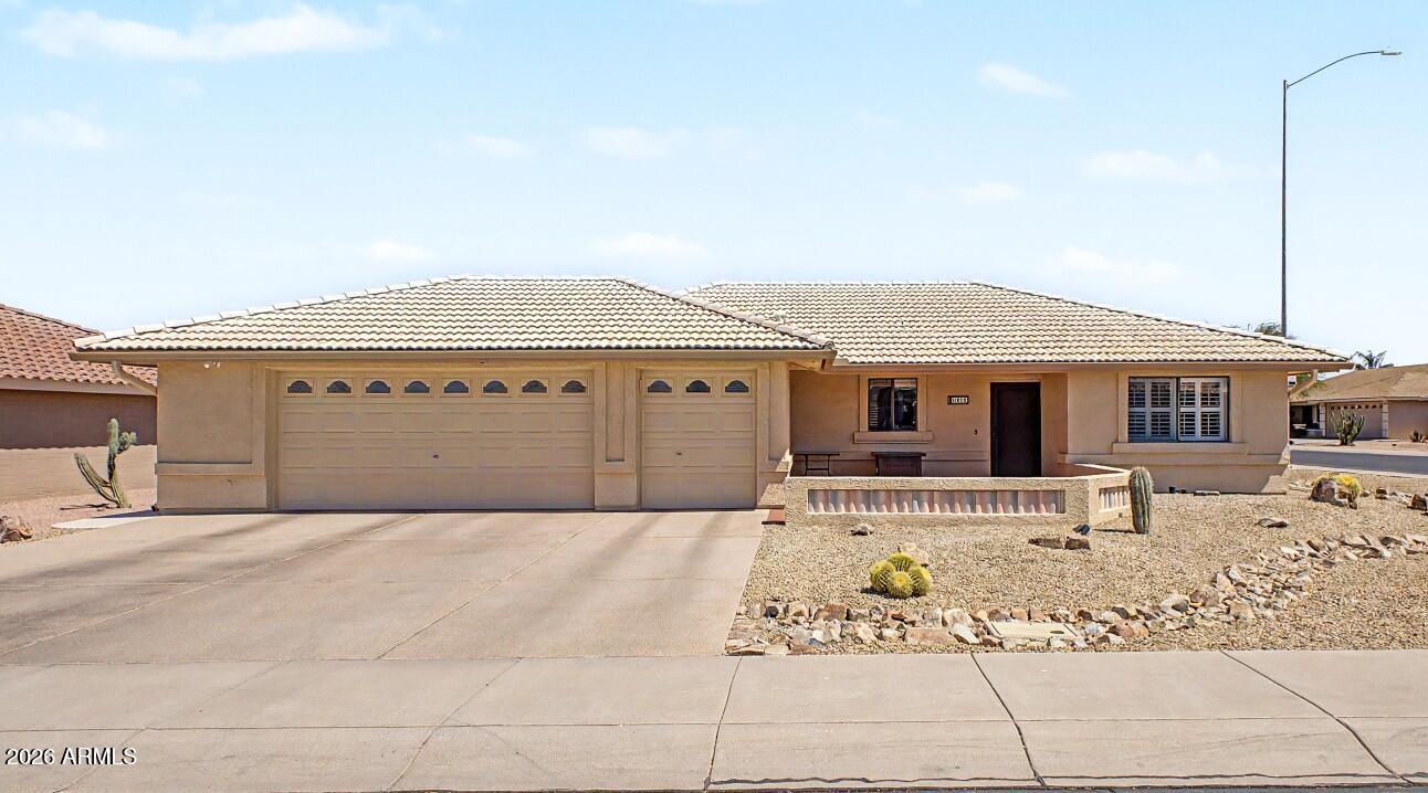 11538 E MEDINA Avenue, Mesa, AZ 85209 — Photo 1 of 24