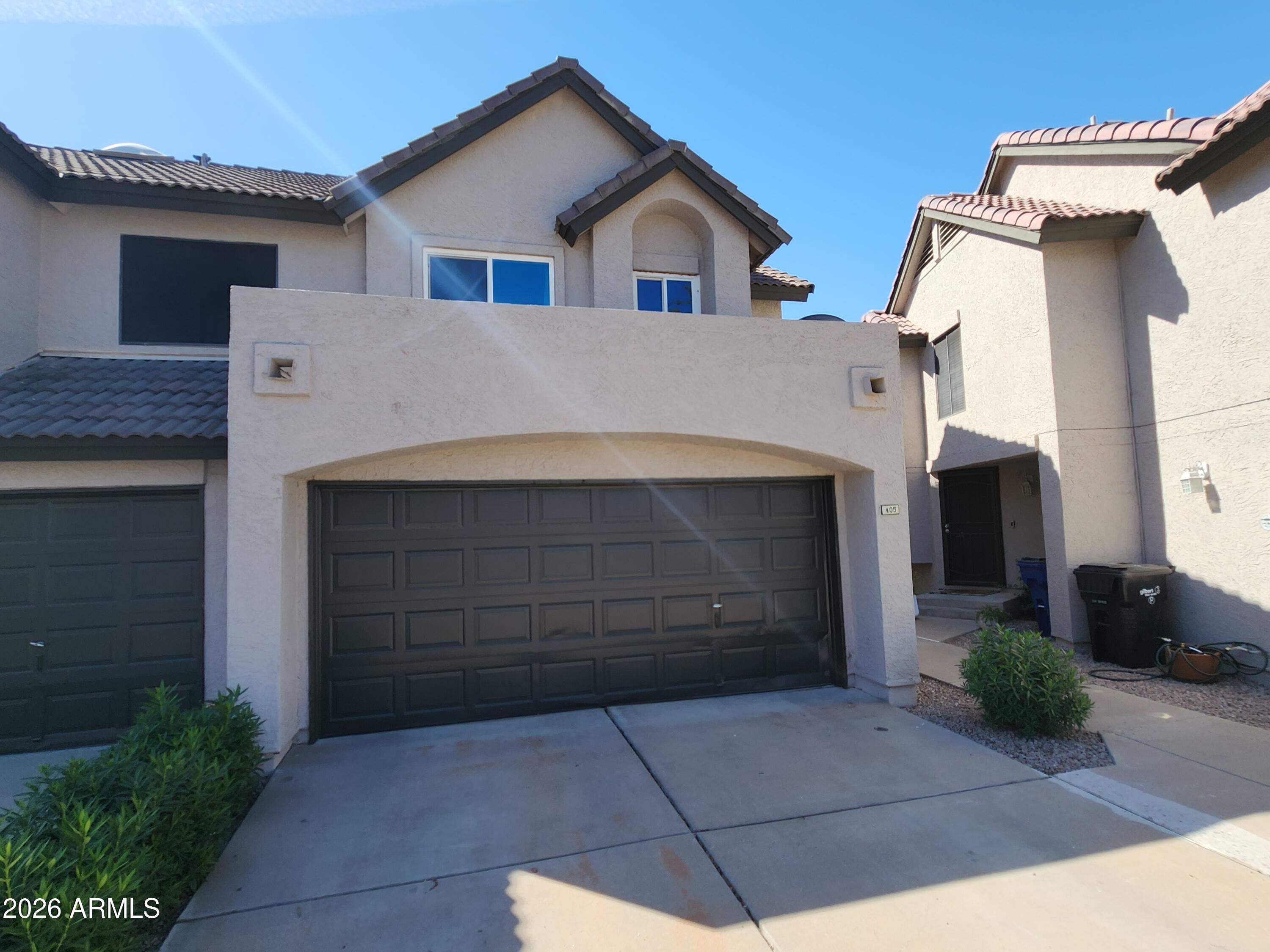 405 S SEAWYNDS Boulevard, Gilbert, AZ 85233 — Photo 1 of 32