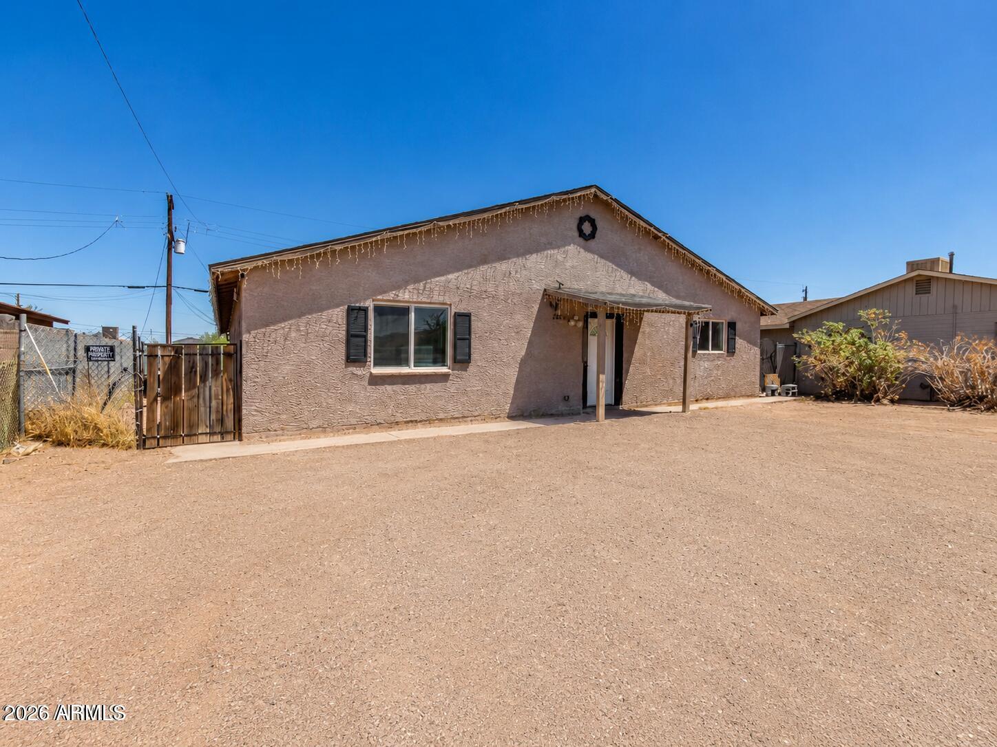 2828 E CHIPMAN Road, Phoenix, AZ 85040 — Photo 1 of 26