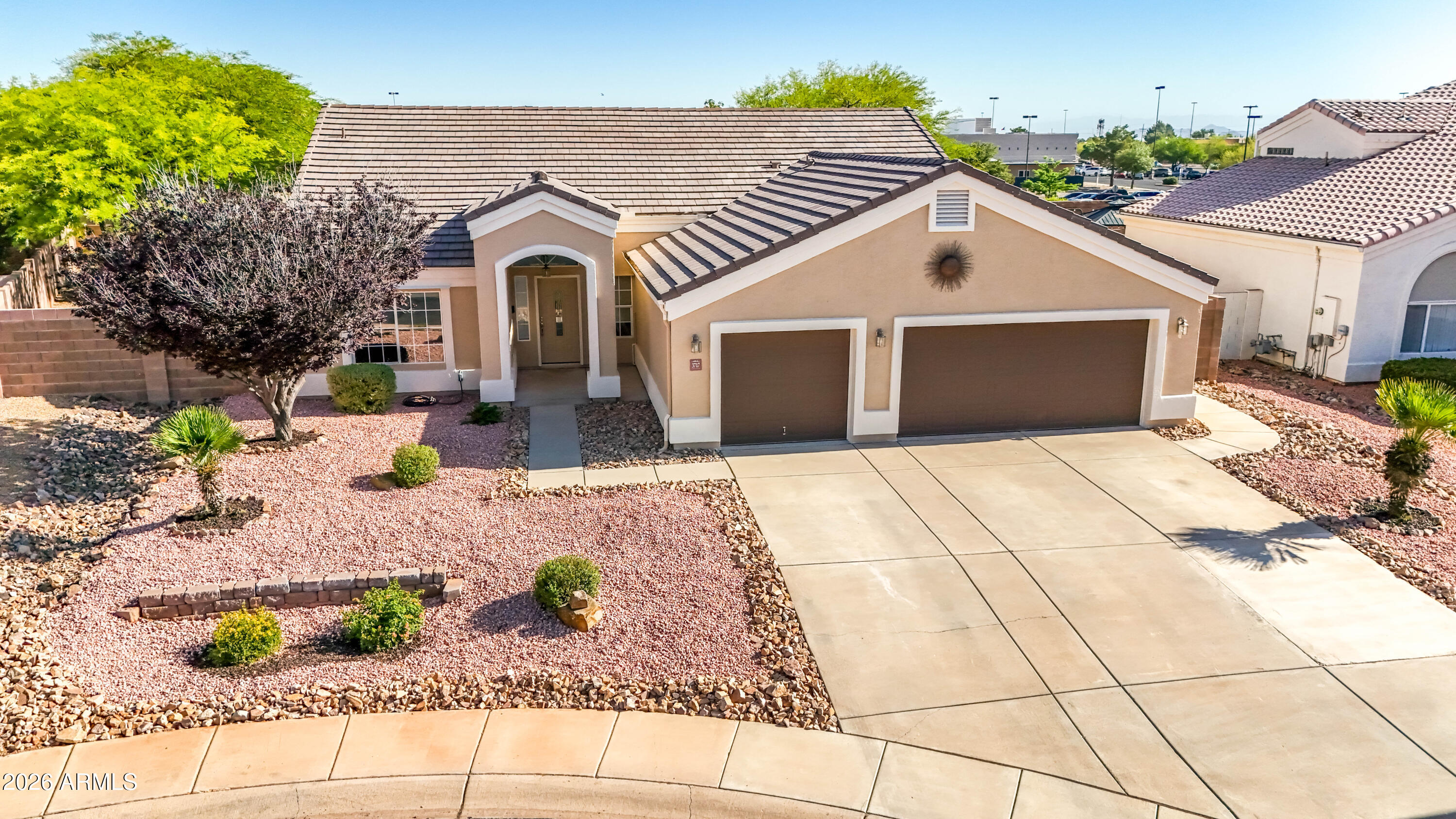 3717 FISCUS Loop, Sierra Vista, AZ 85635 — Photo 1 of 50