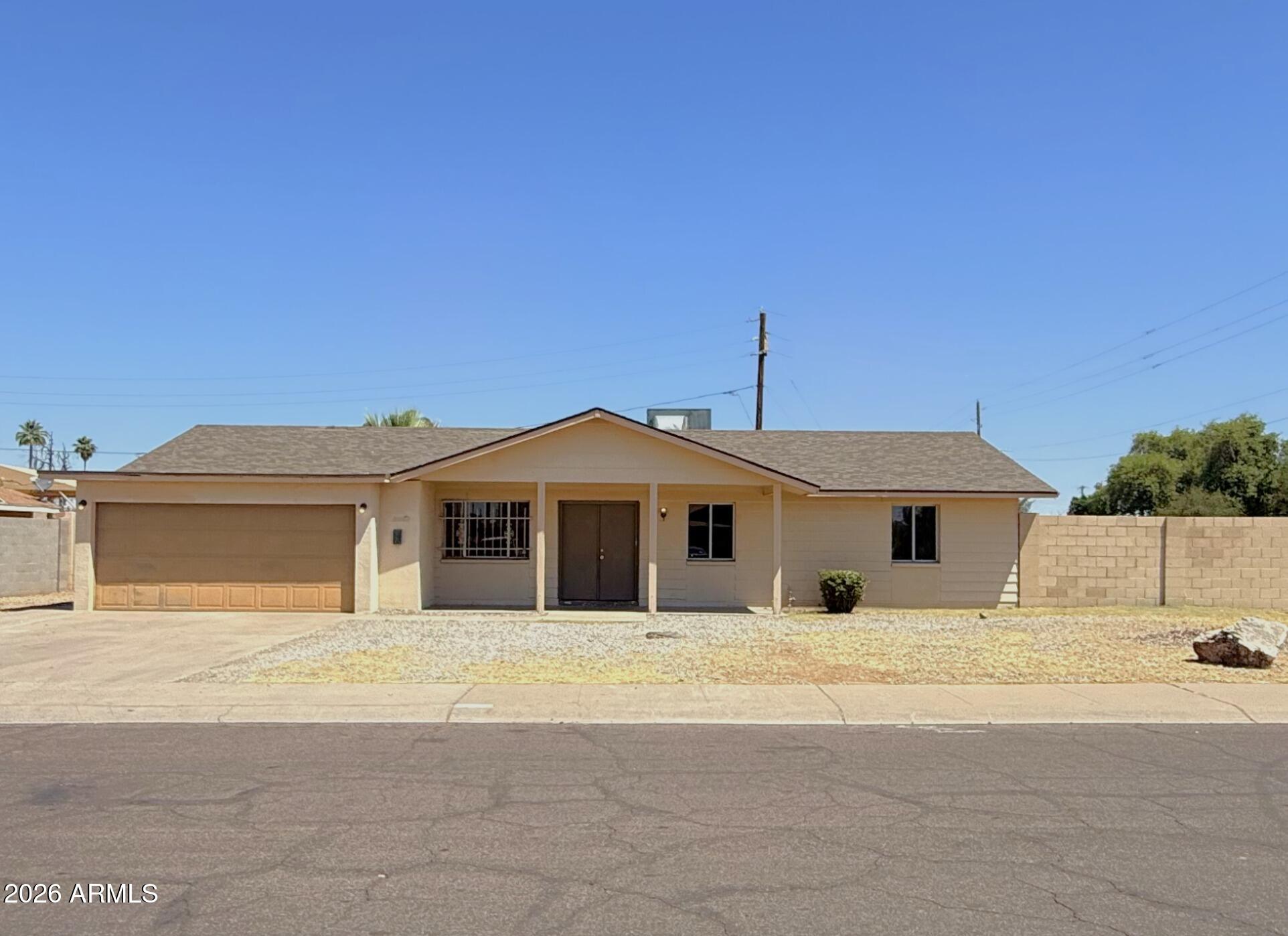 5902 W HIGHLAND Avenue, Phoenix, AZ 85033 — Photo 1 of 18