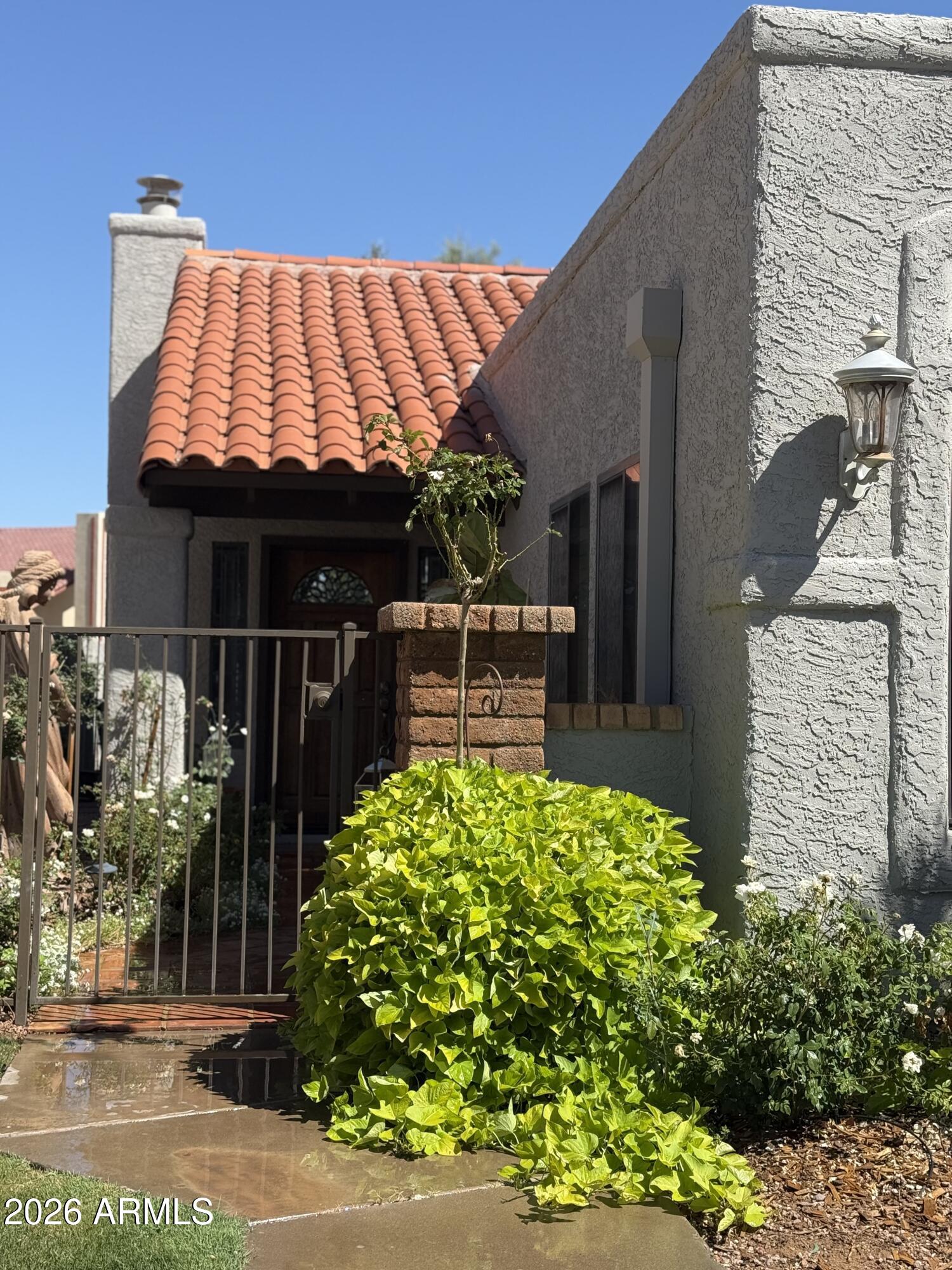 8098 E DEL TRIGO, Scottsdale, AZ 85258 — Photo 1 of 9