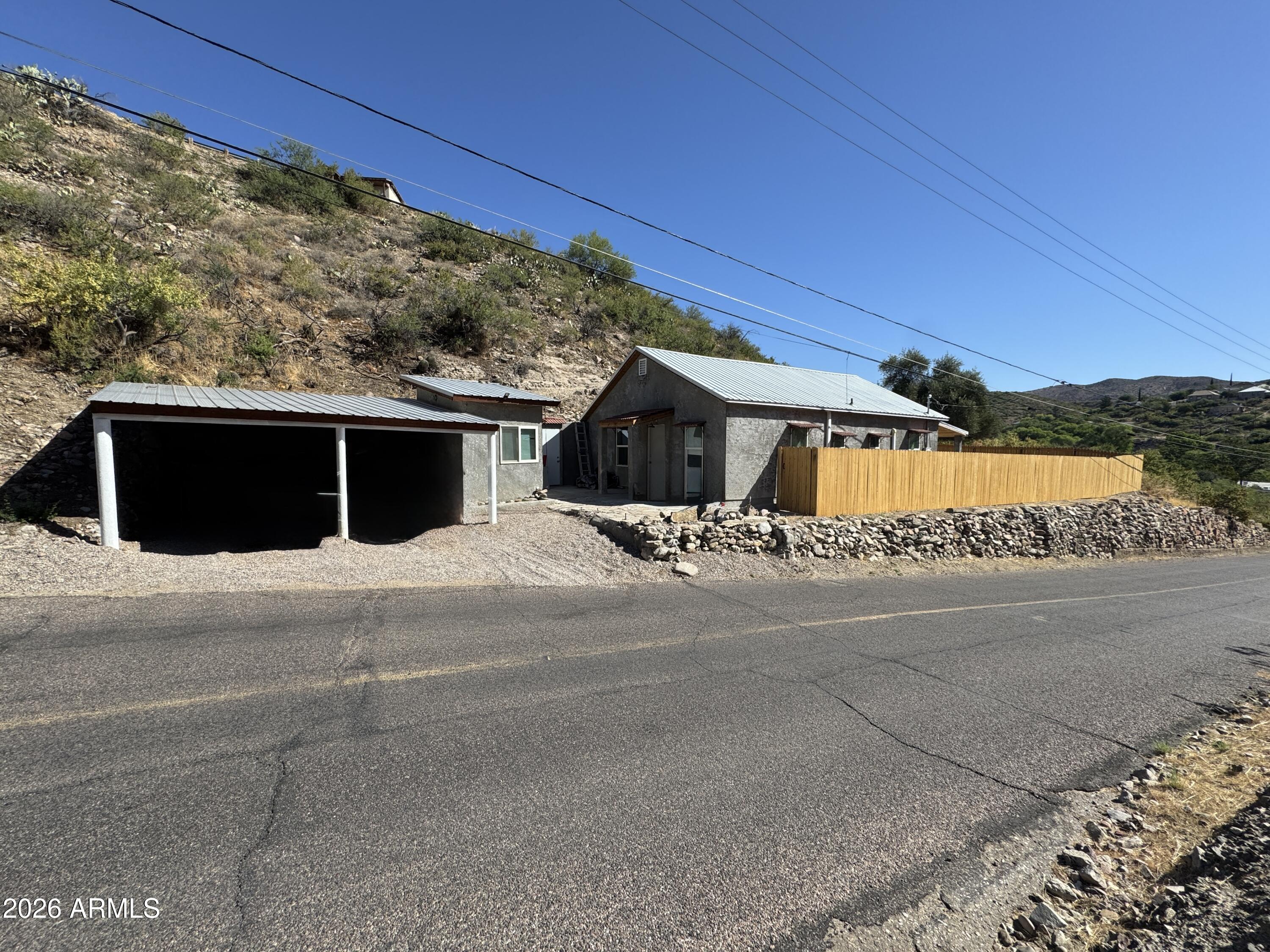 199 W SANTEE Street, Globe, AZ 85501 — Photo 1 of 18