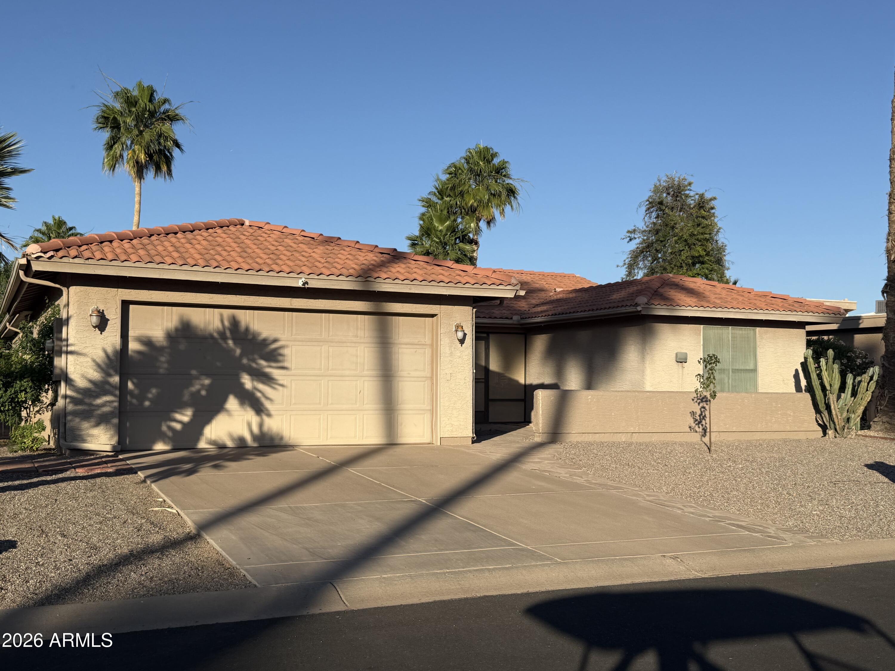 26417 S TRURO Drive, Sun Lakes, AZ 85248 — Photo 1 of 61