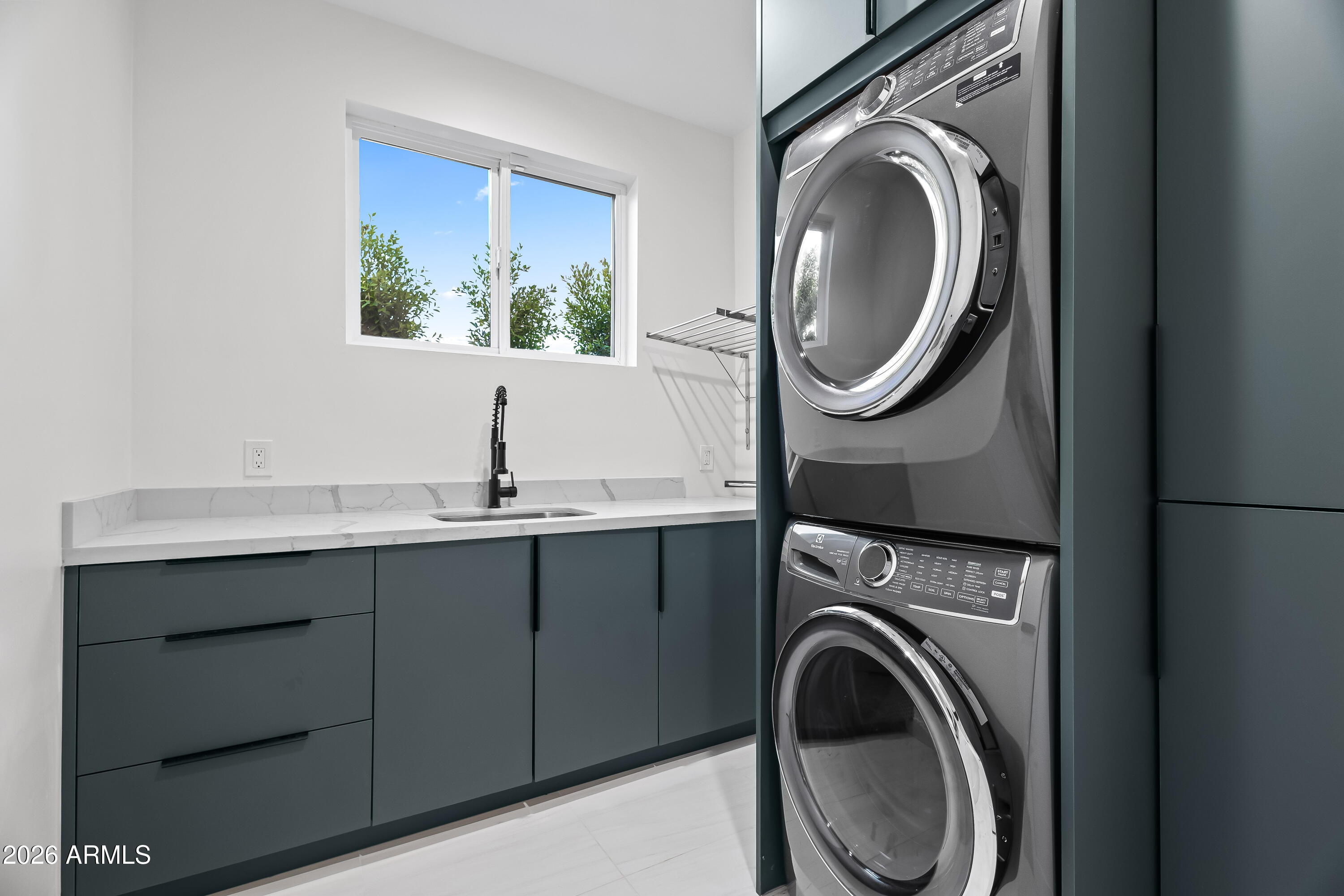 Thumbnail 30