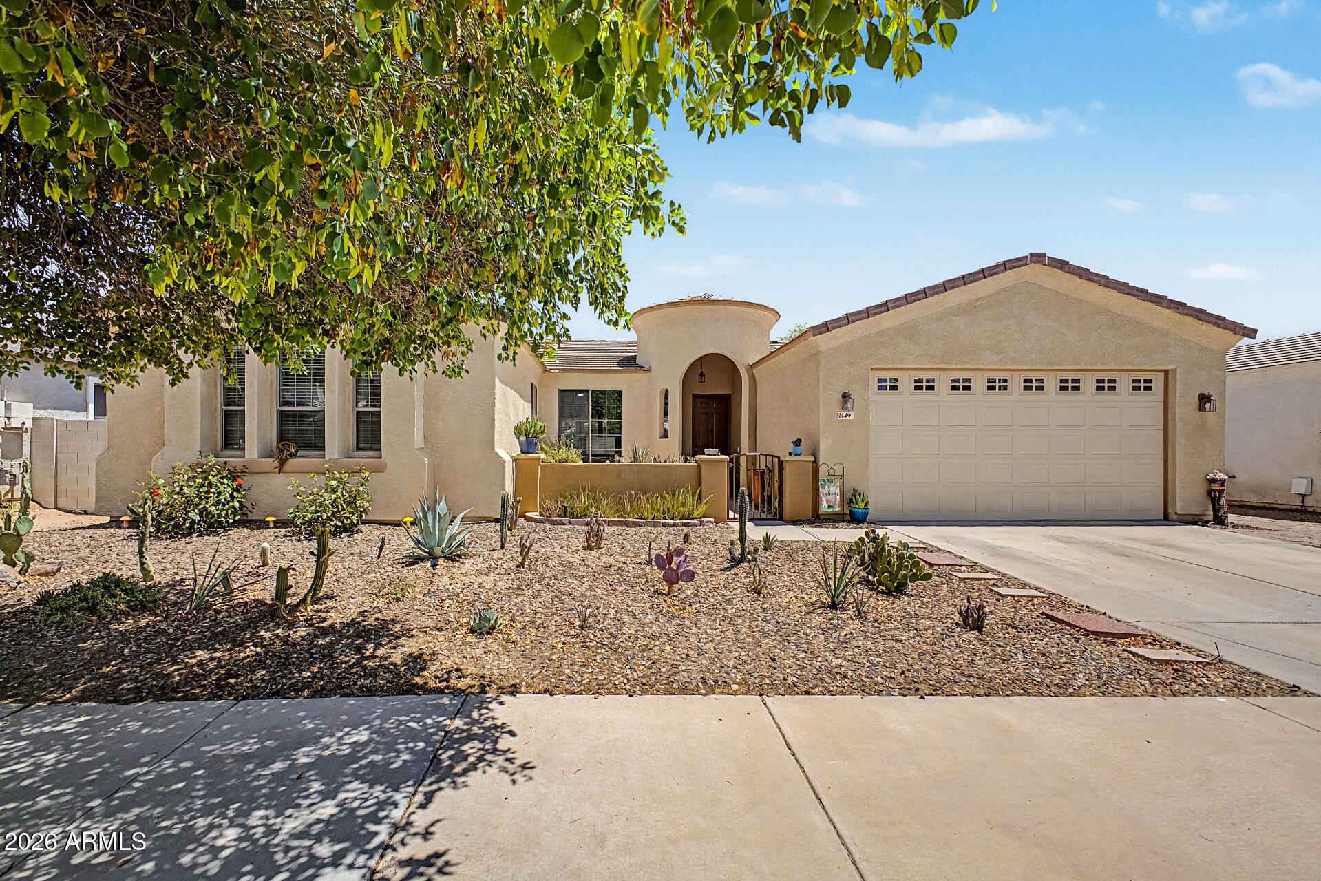 14491 N 135TH Drive, Surprise, AZ 85379 — Photo 1 of 27