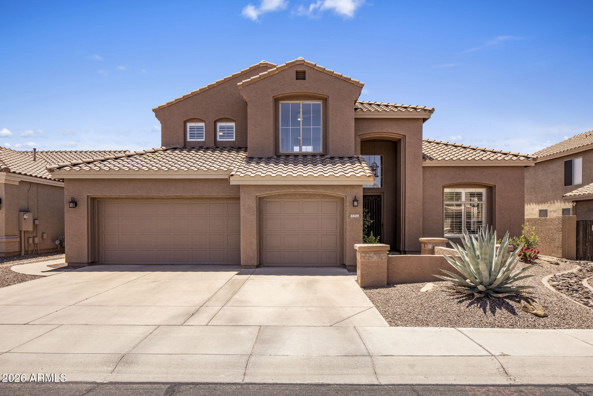 4629 E VIA MONTOYA Drive, Phoenix, AZ 85050 — Photo 1 of 53